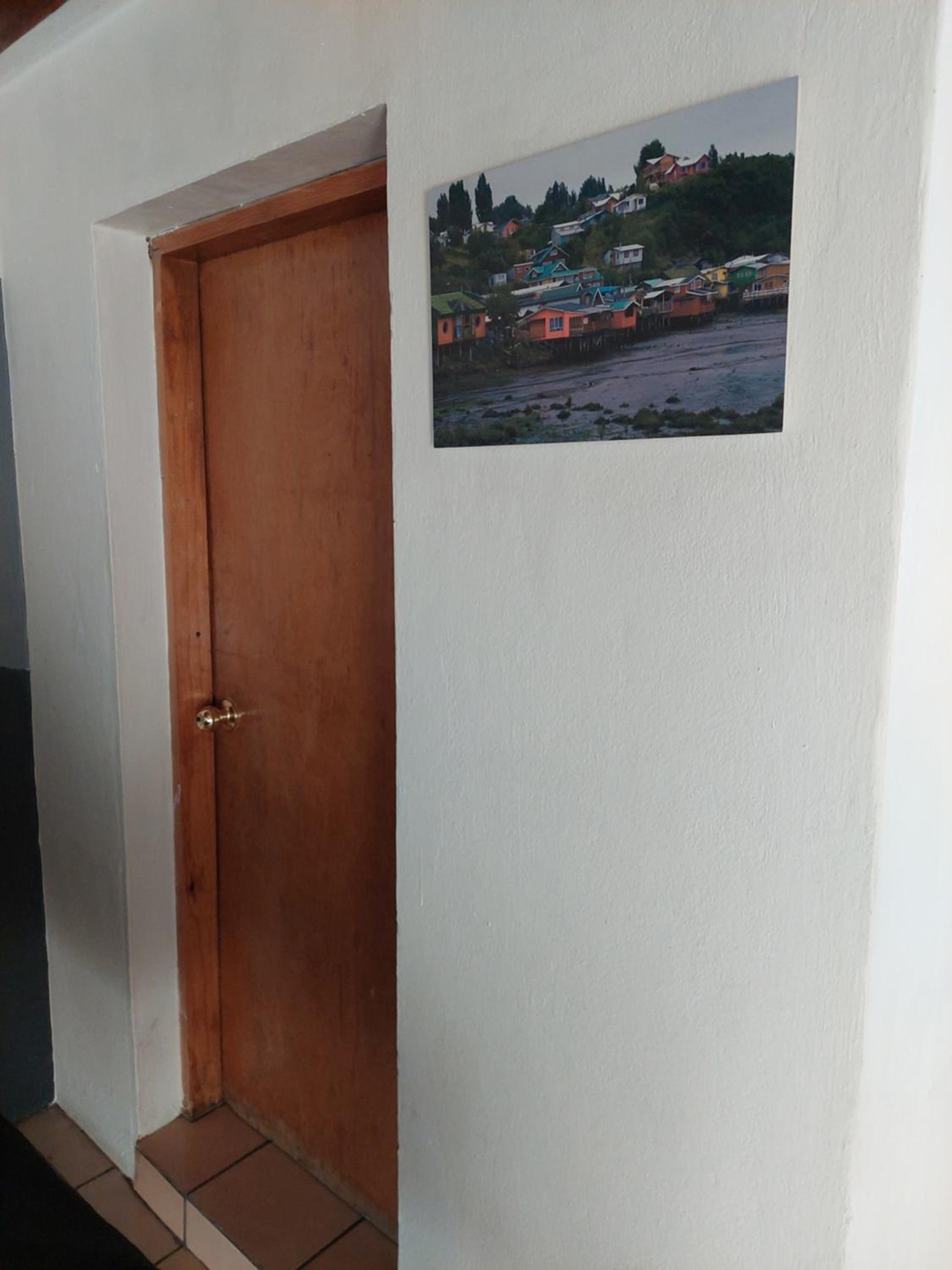 Standard Twin Room - Photo 8