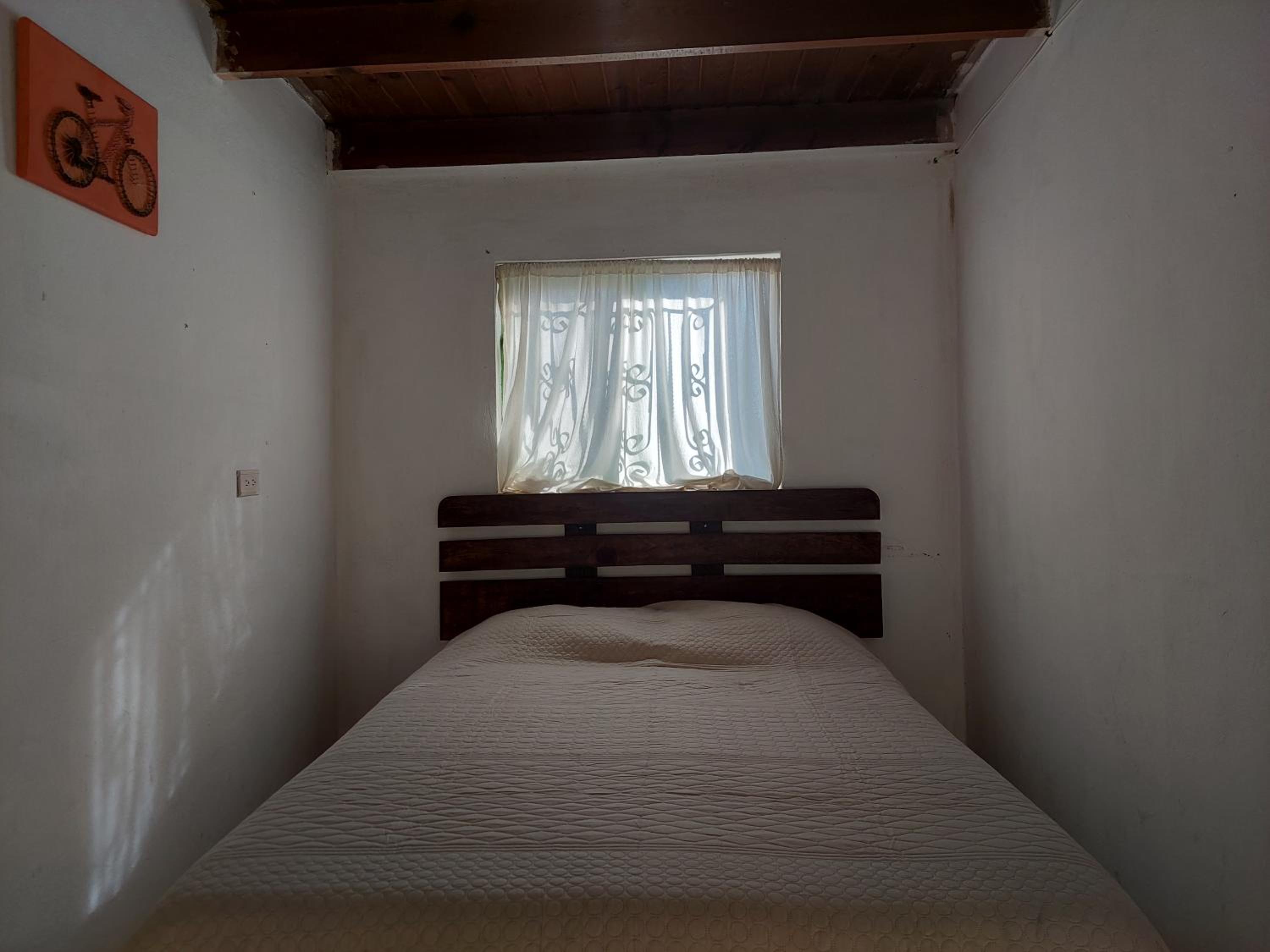 Standard Twin Room - Photo 7