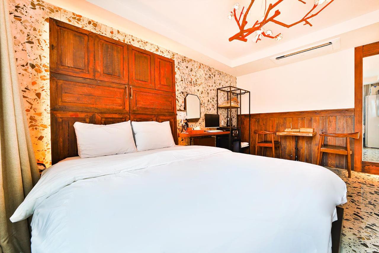 Deluxe Double Room - Photo 8