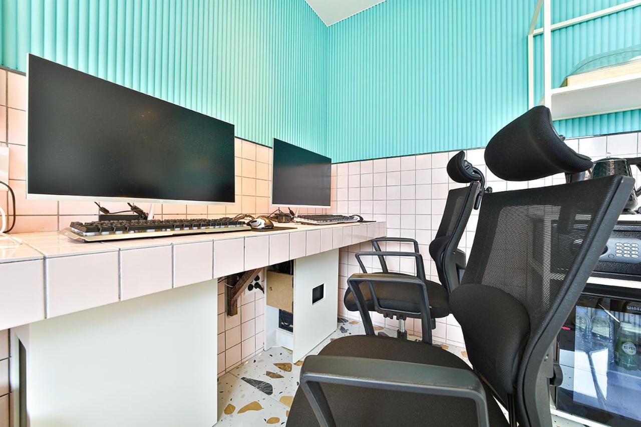 Suite - Photo 2