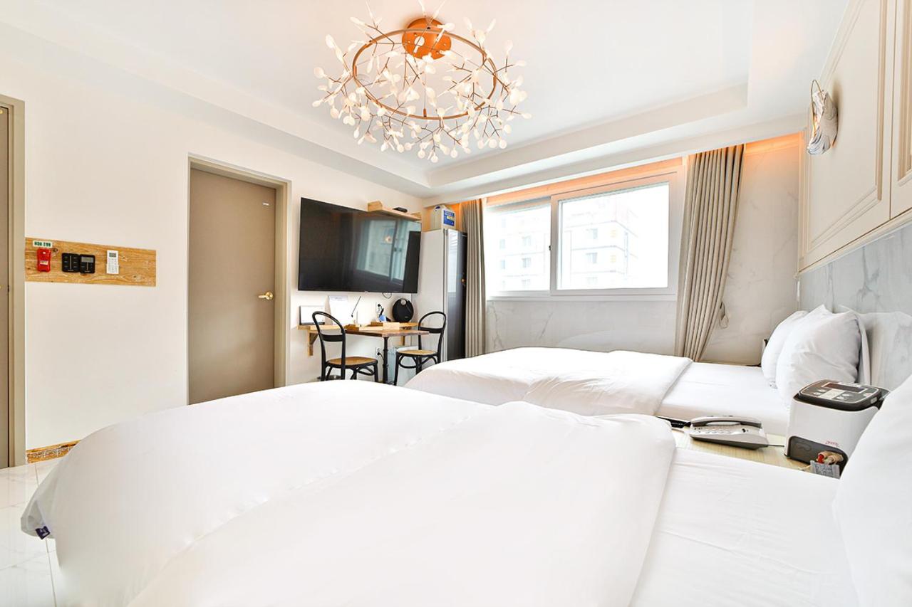Family Suite - Photo 2