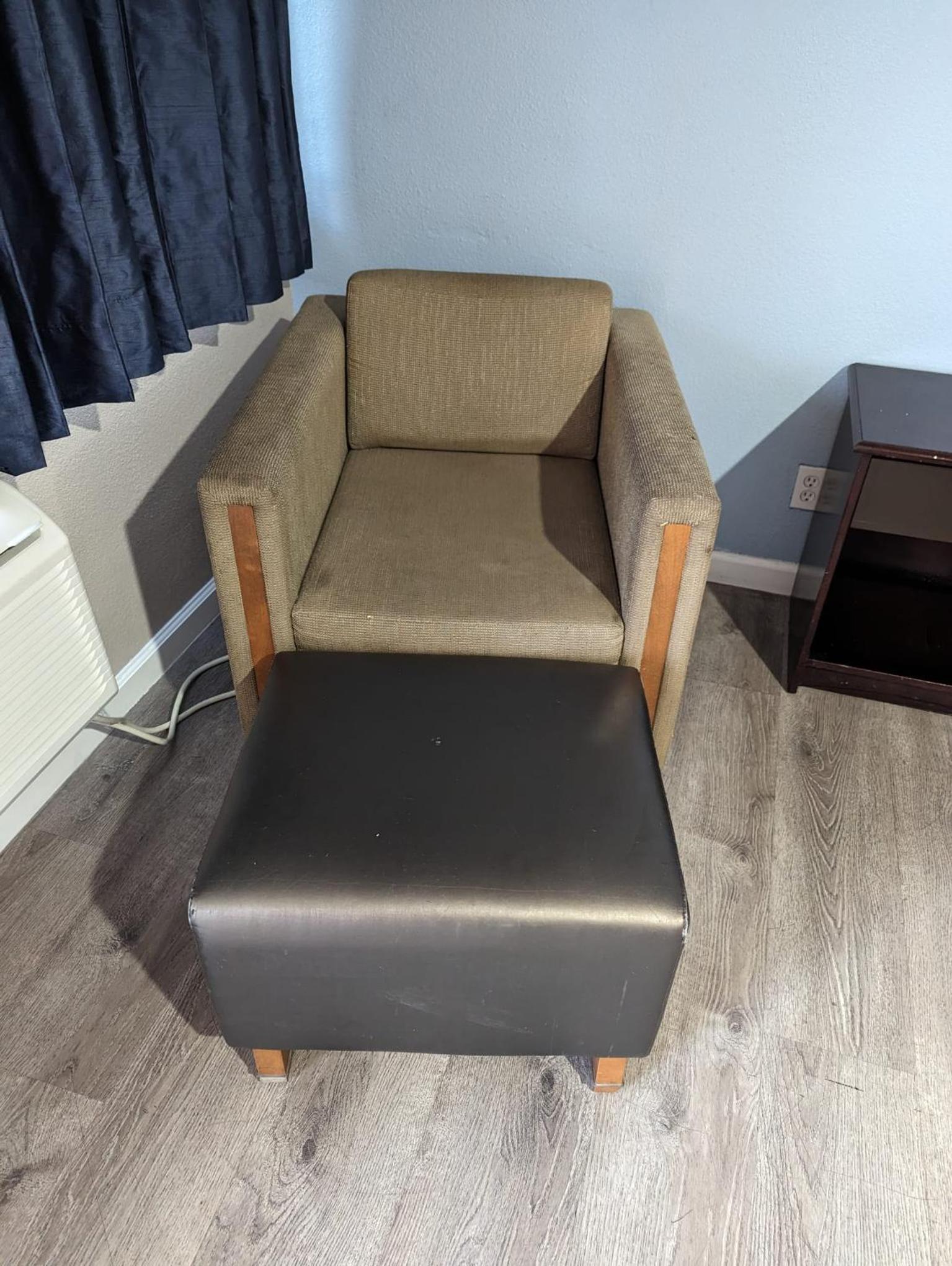 Deluxe King Room - Photo 12