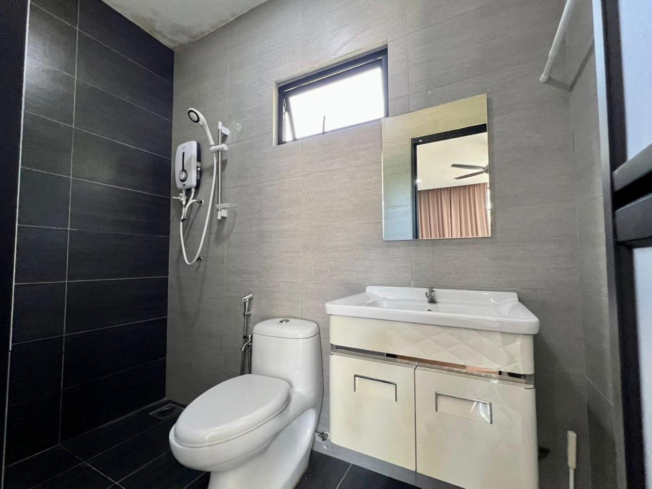 Family Room - Photo 12