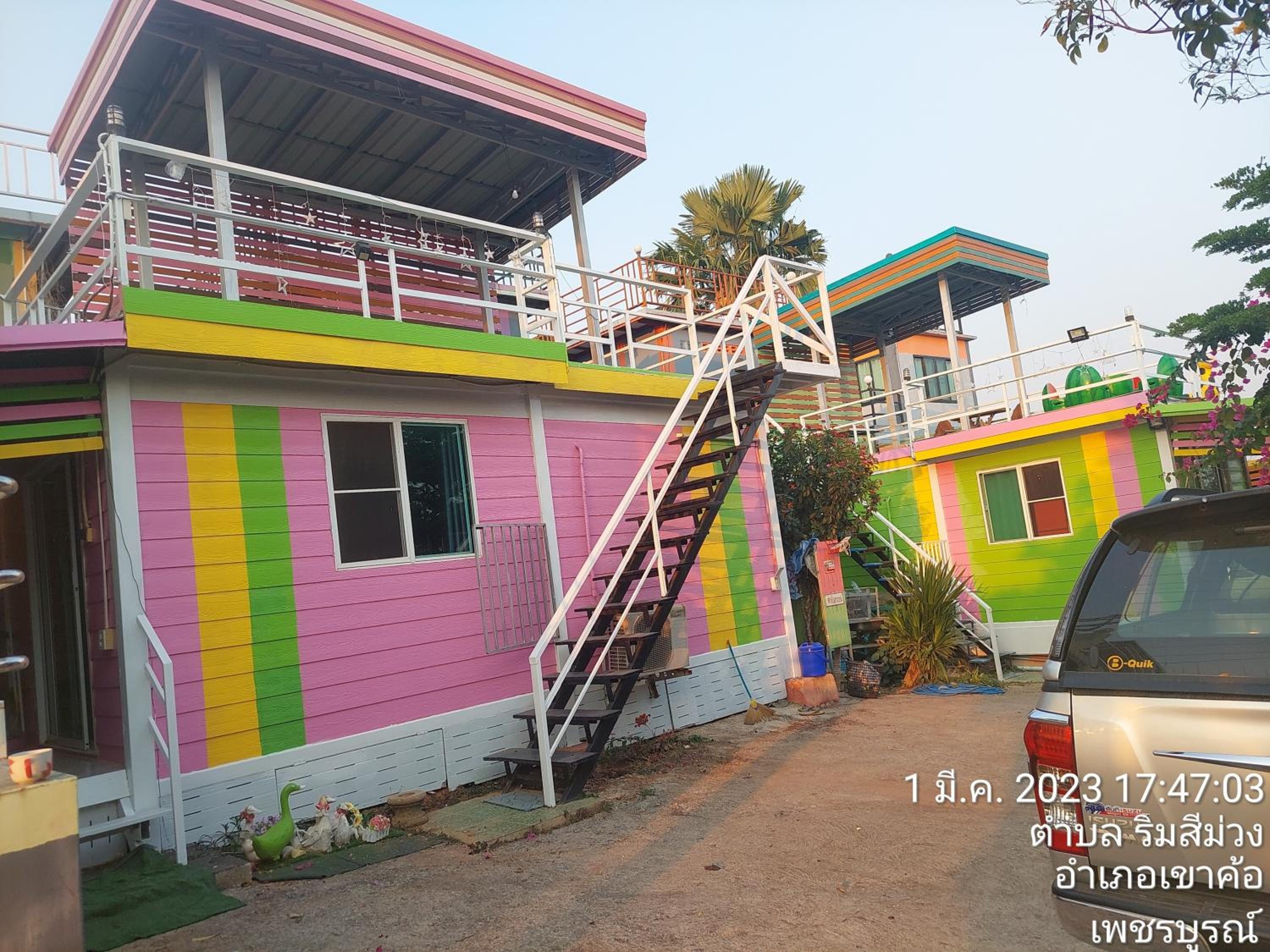 Deluxe Bungalow - Photo 4