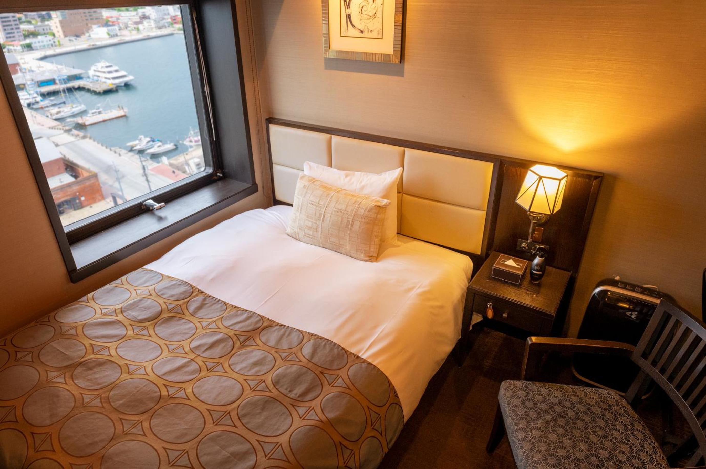 Double Room with Small Double Bed - Non-Smoking - Photo 8