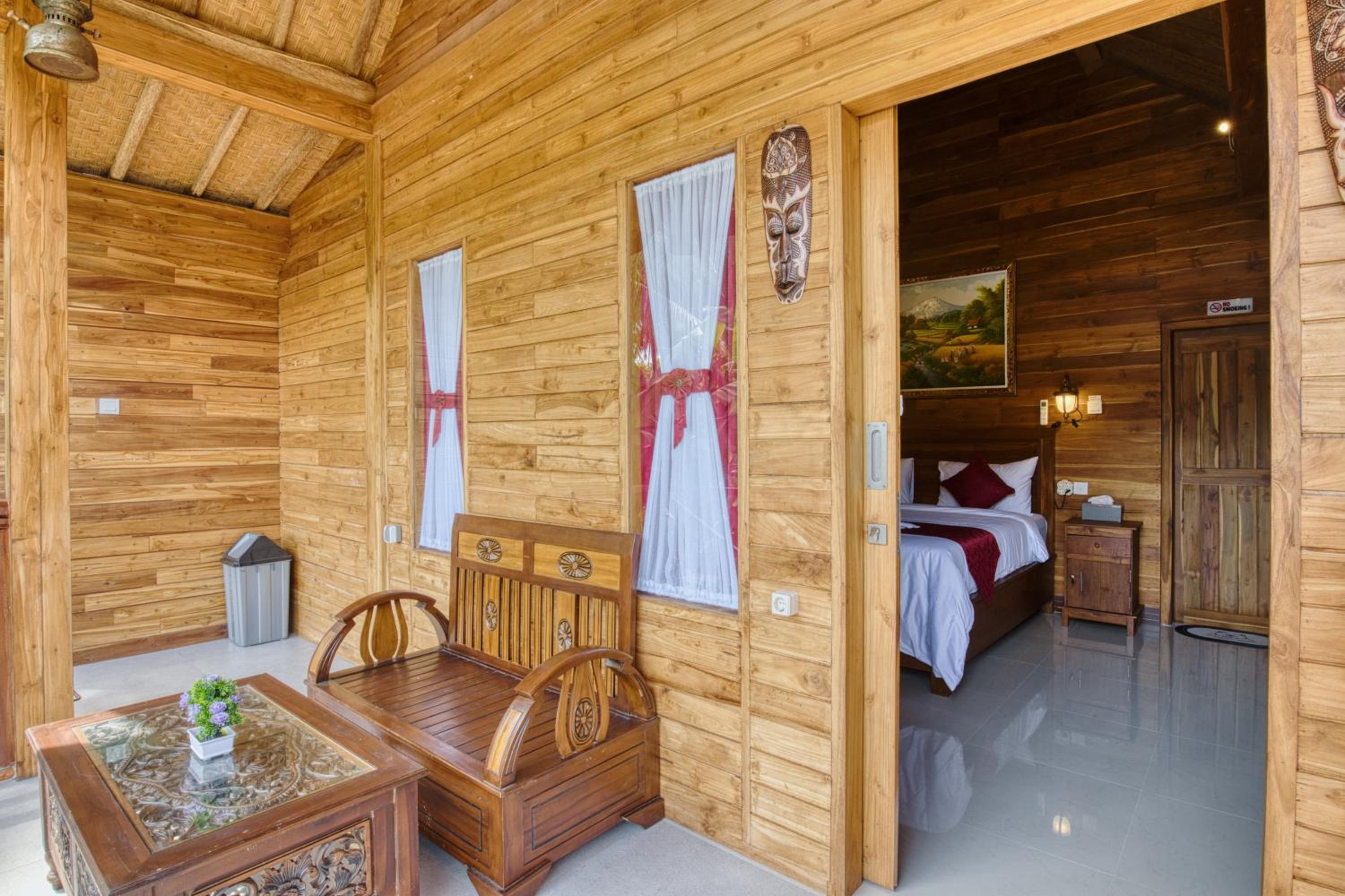 Deluxe Double Room with Balcony - Photo 5