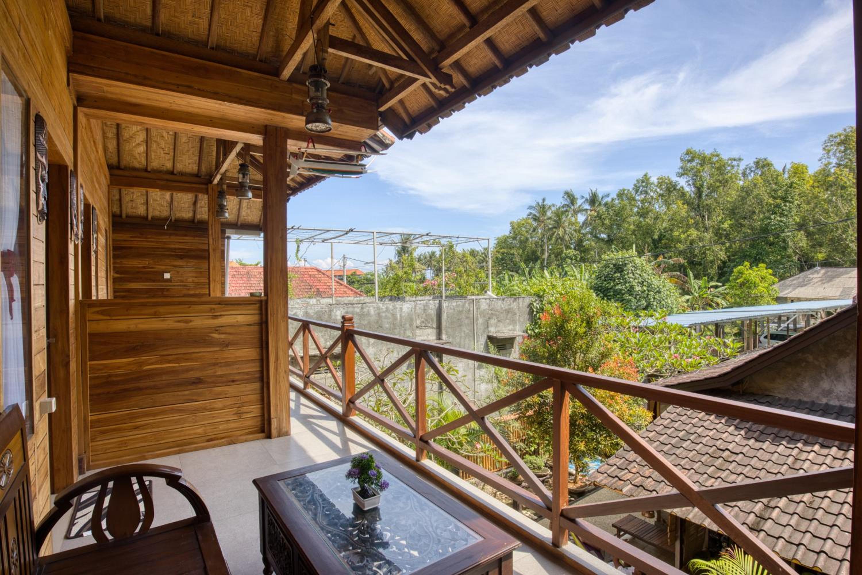 Deluxe Double Room with Balcony - Photo 6