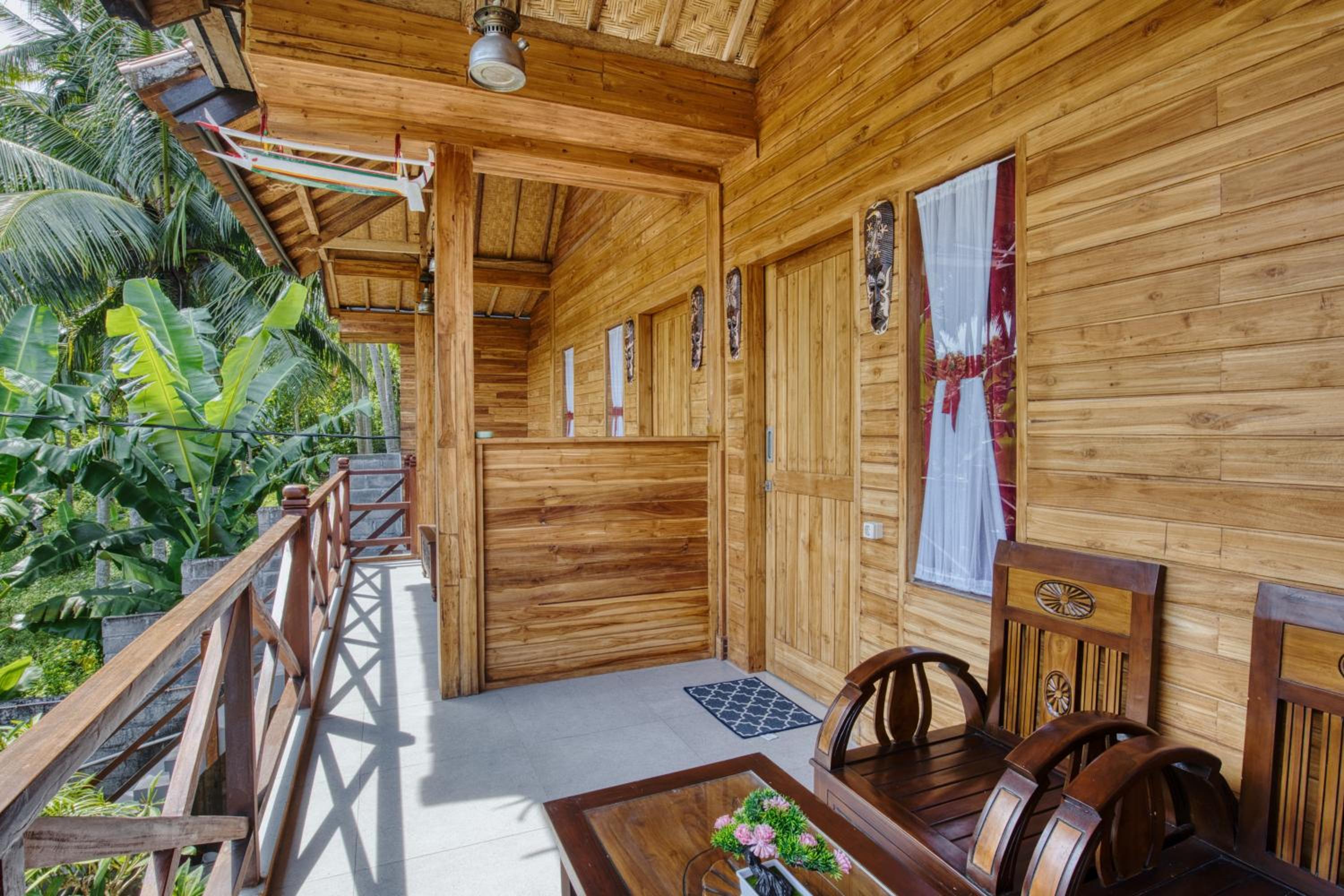 Deluxe Double Room with Balcony - Photo 7