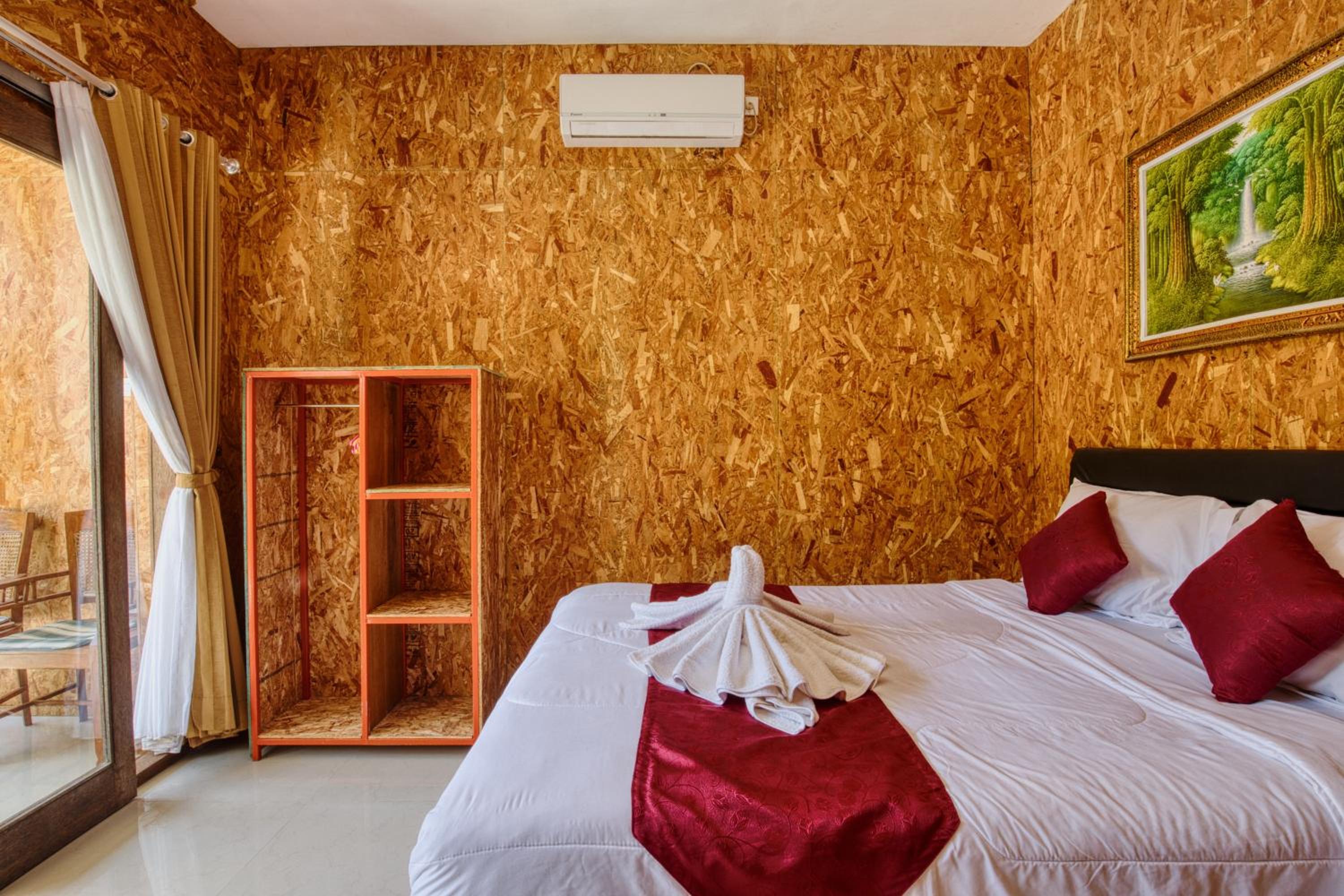 Deluxe Double Room - Photo 9