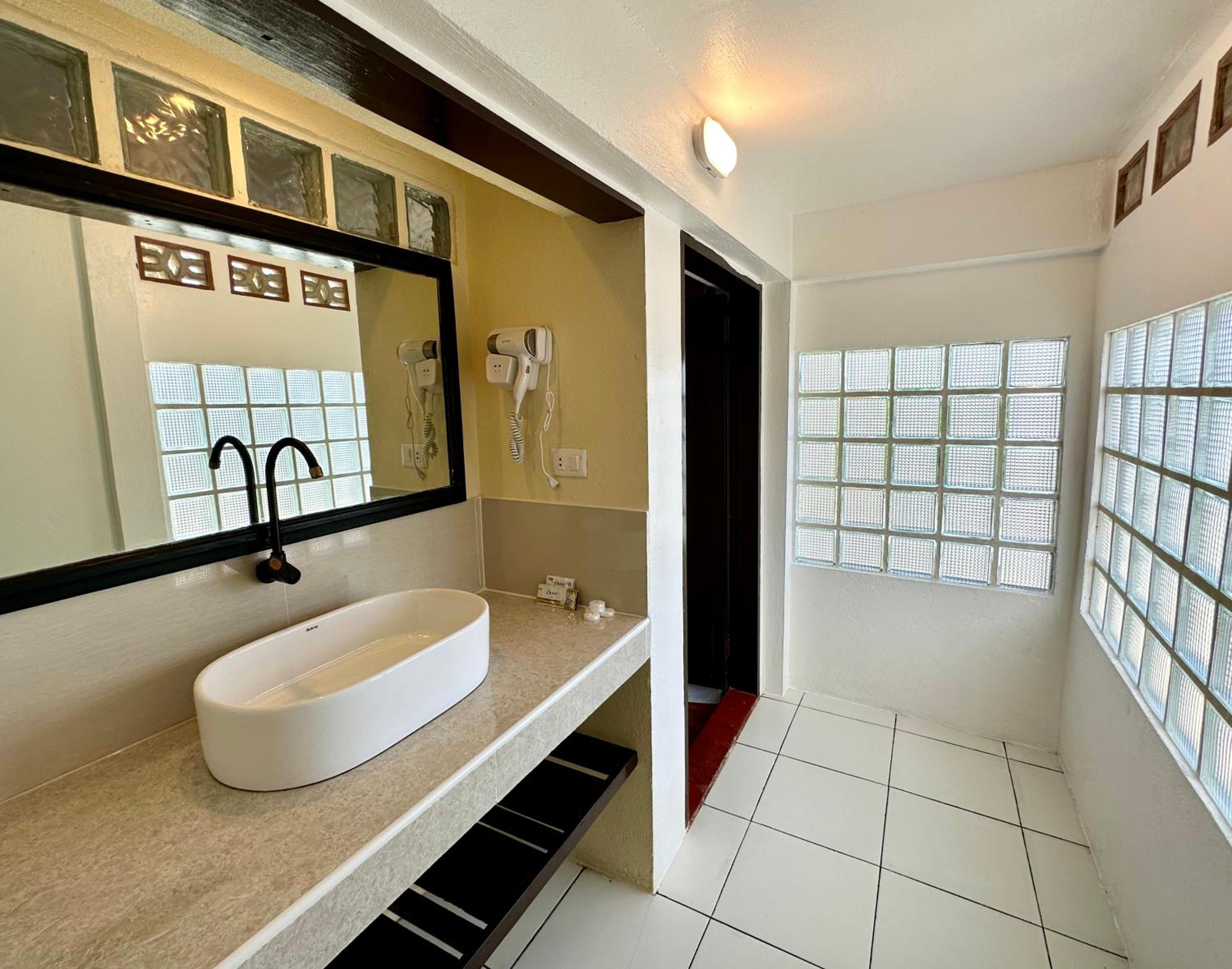 Family Suite with Free Use of Golf Course photo 3