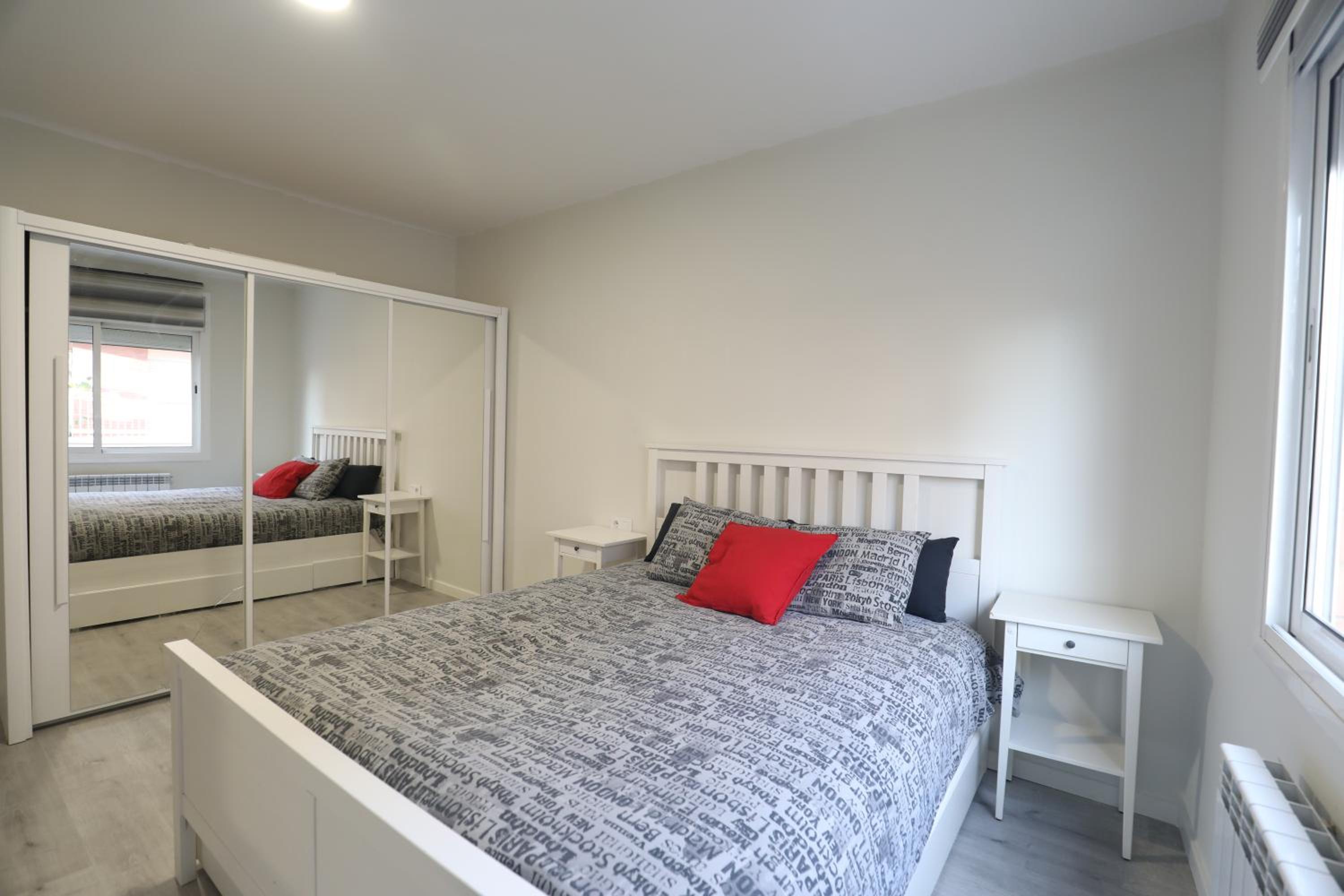 Apartment - Photo 8