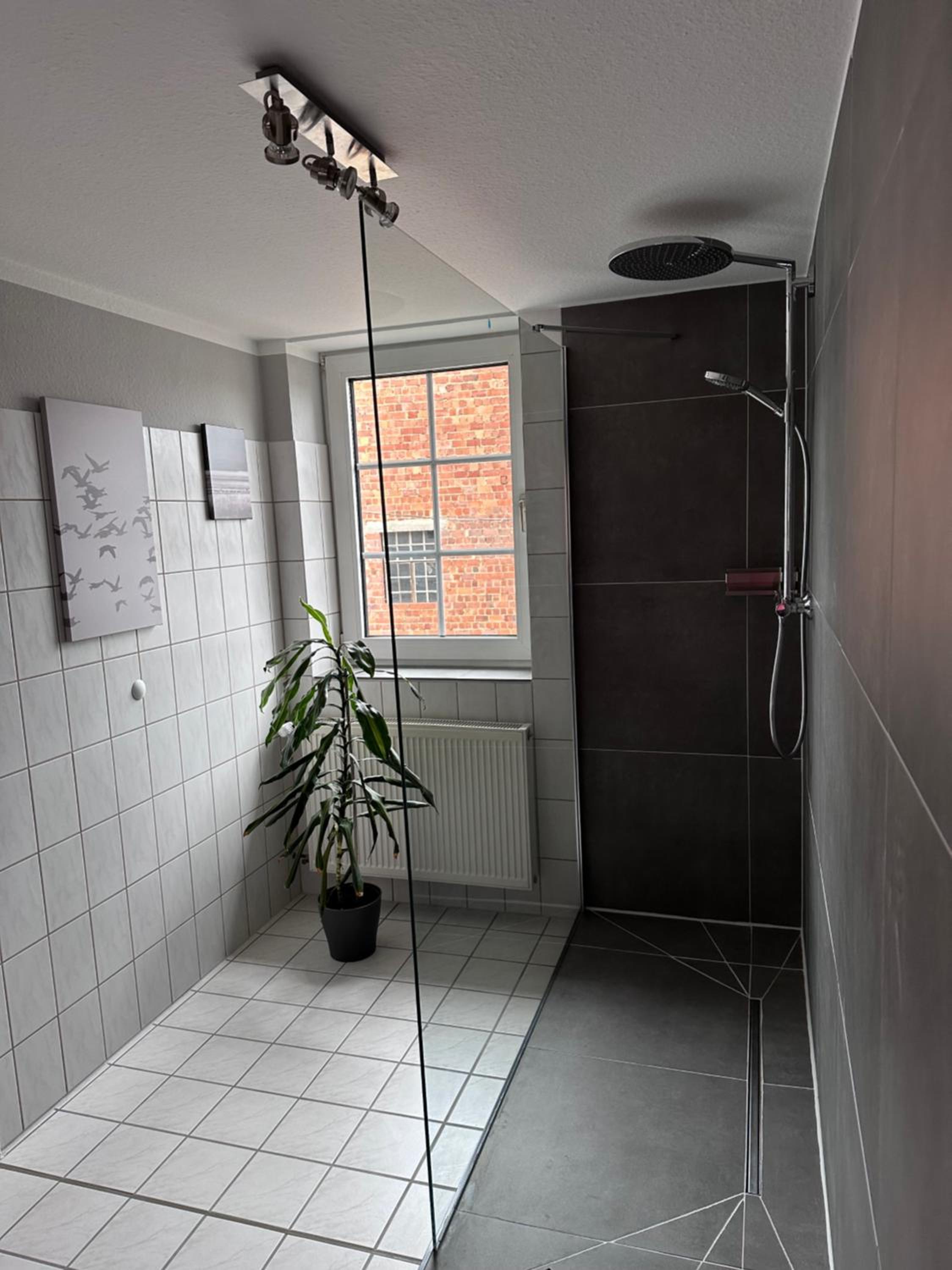 Family Room with Private Bathroom photo 3