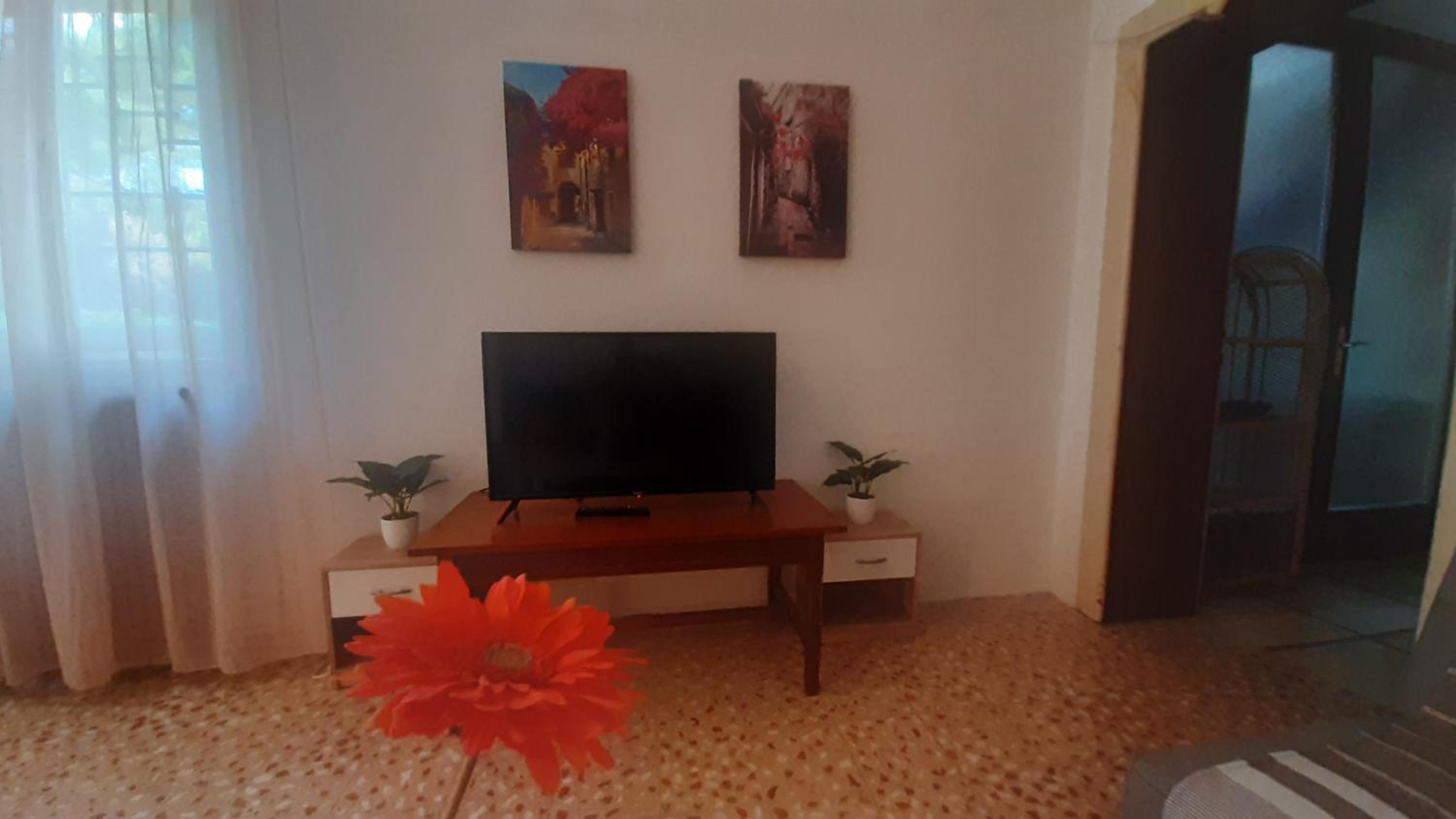 Apartment with Garden View - Photo 17