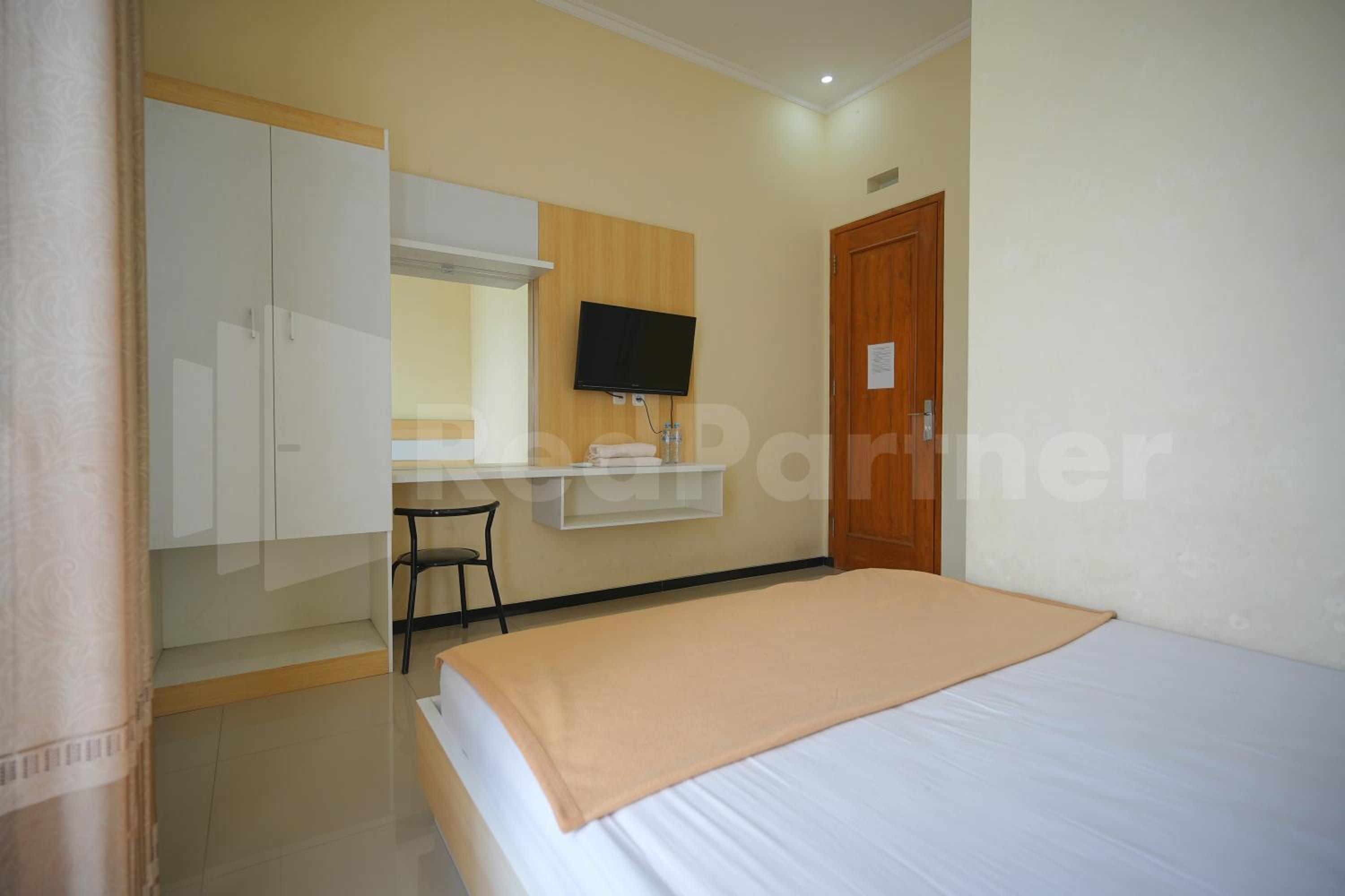 Standard Double Room - Photo 4
