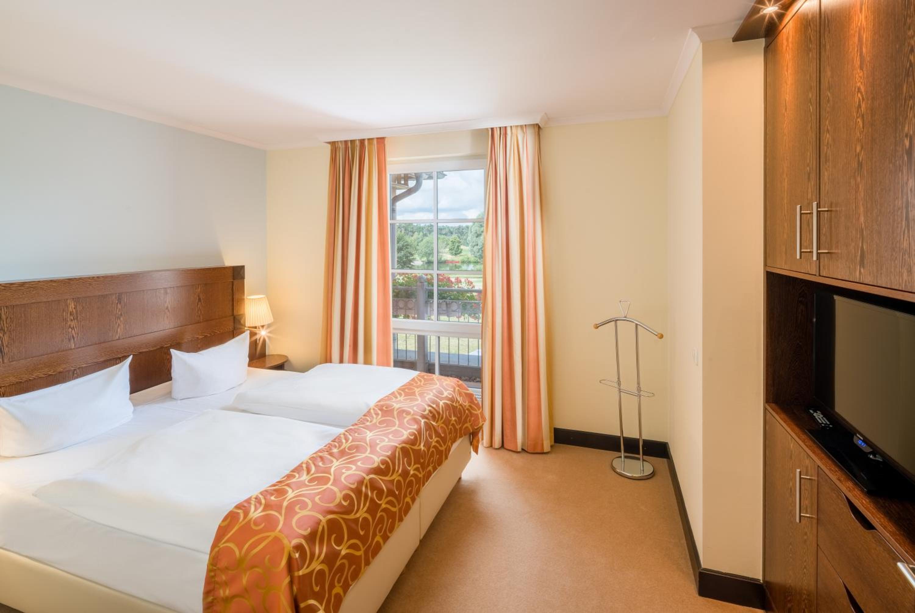 Two-Bedroom Suite - Castanea (4 Adults) photo 3
