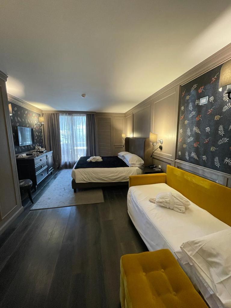 Prestige Triple Room photo 3