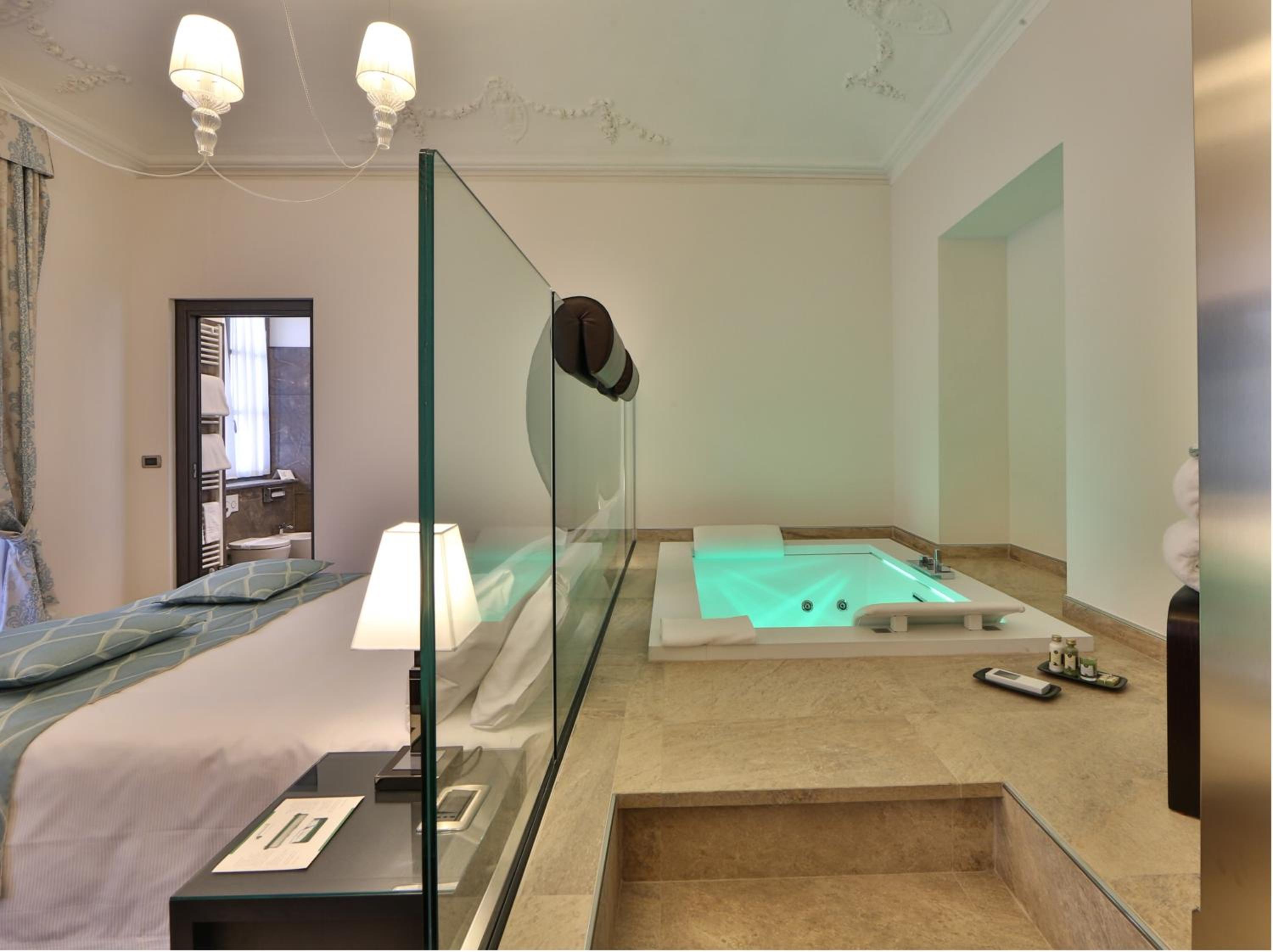 Junior Suite - Photo 12
