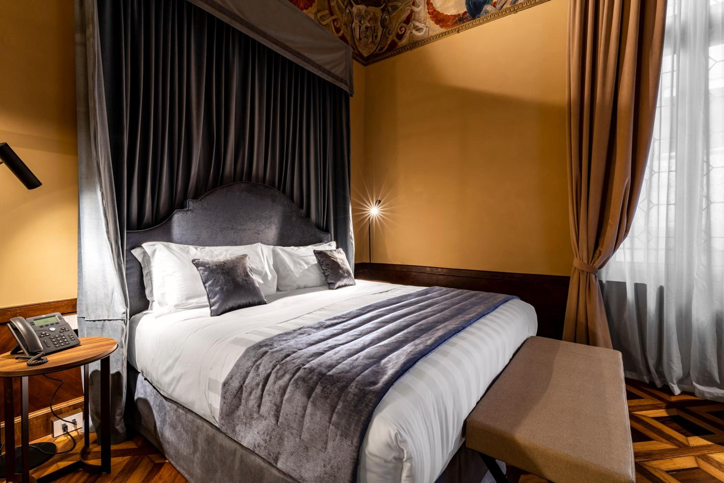 Royal Suite Turgovia photo 2