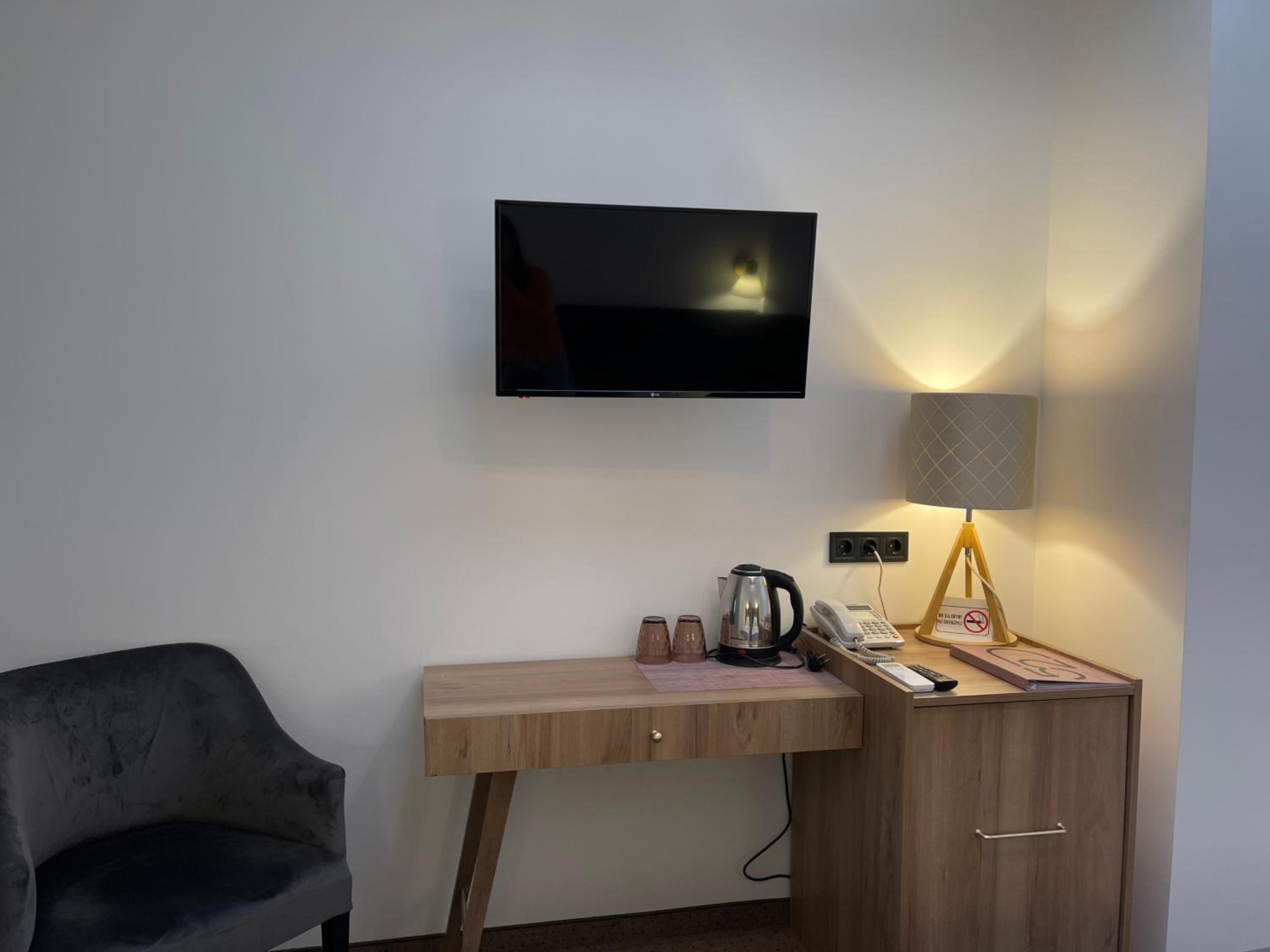 Budget Double or Twin Room photo 3