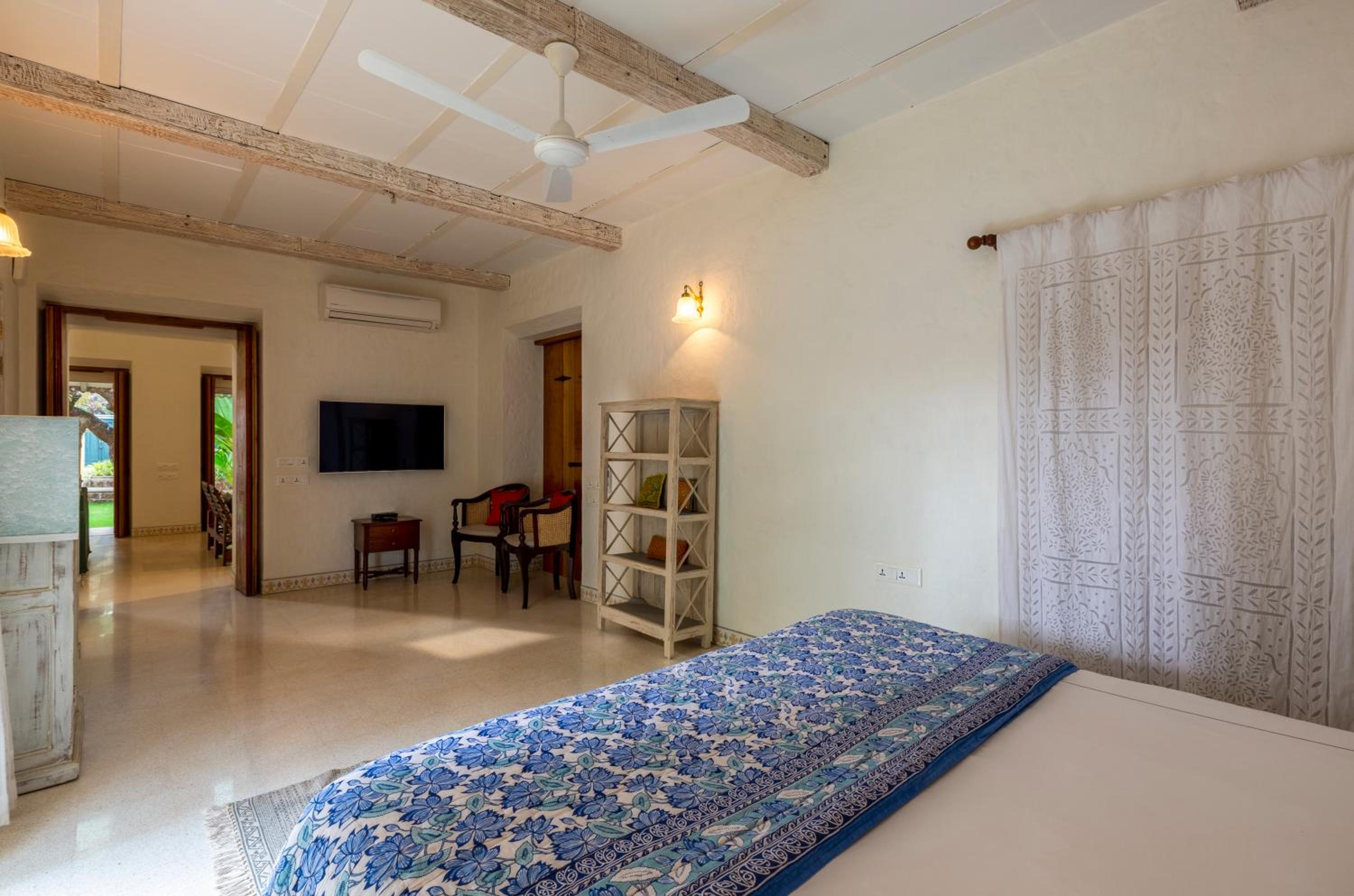 Villa - Photo 11
