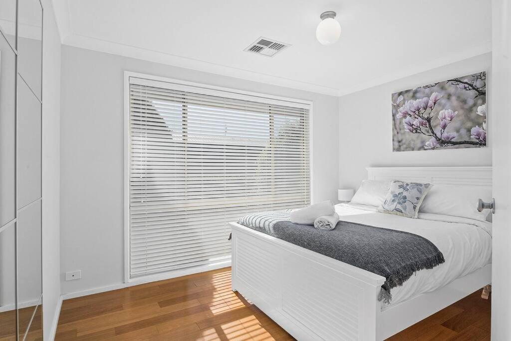 Three-Bedroom House photo 1