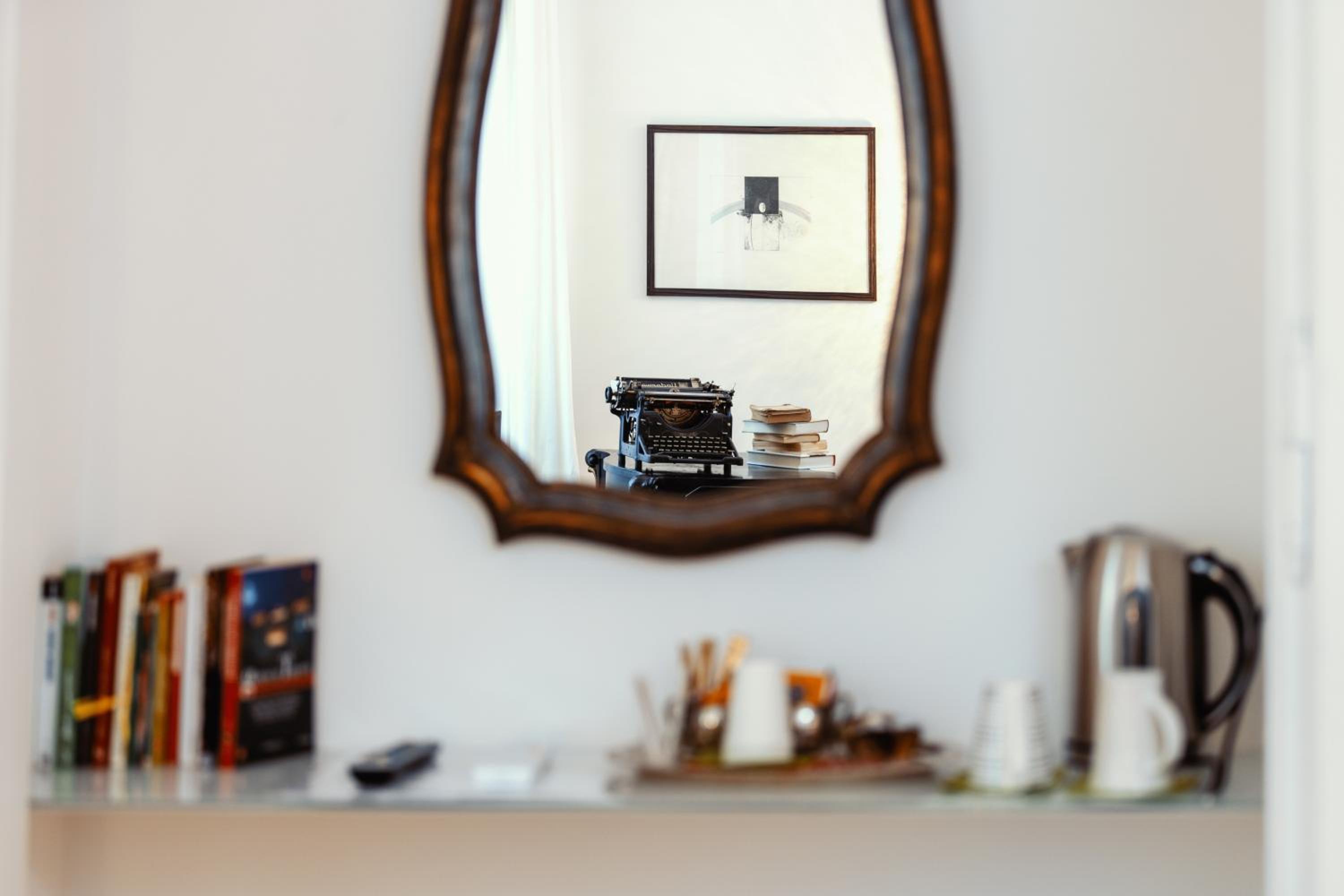 Deluxe King Room photo 1