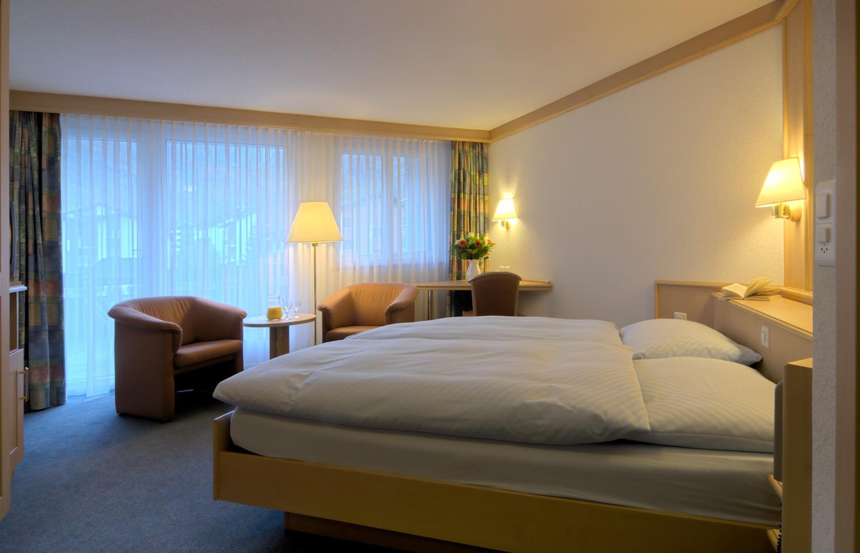 Comfort Double Room with Balcony and Mountain View photo 2