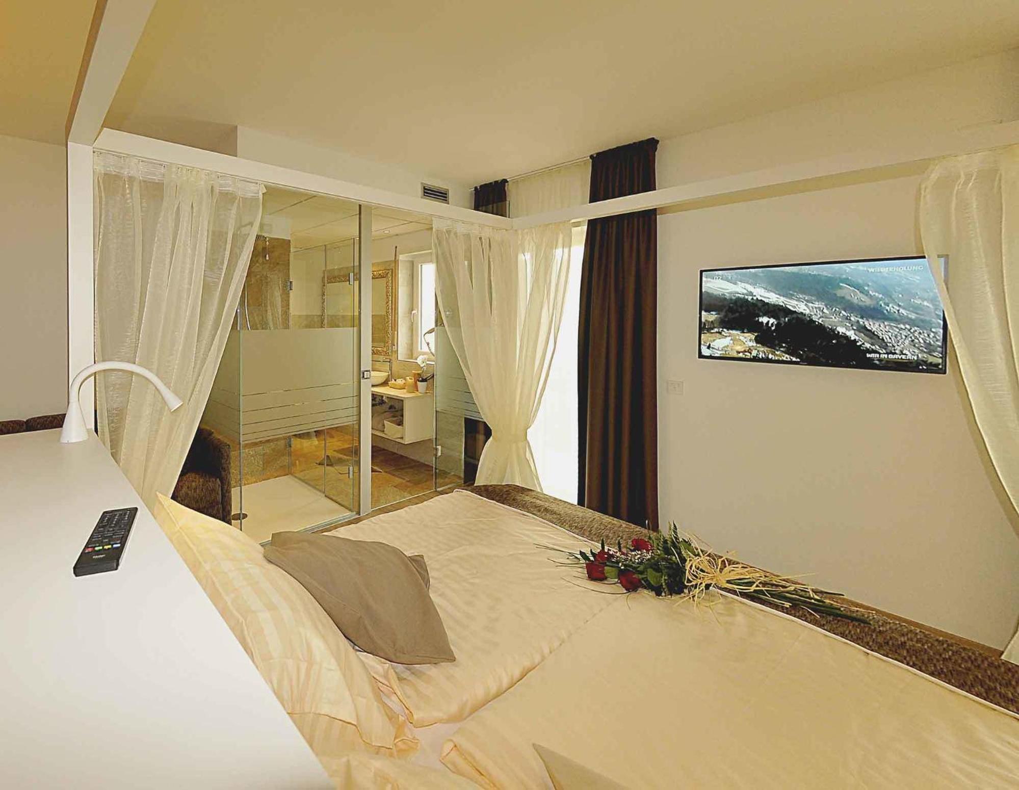Superior Deluxe Double Room  - Photo 6