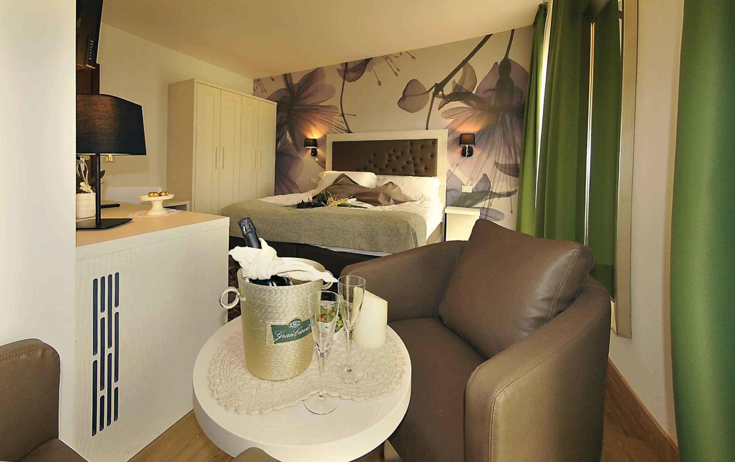 Superior Deluxe Double Room  - Photo 3