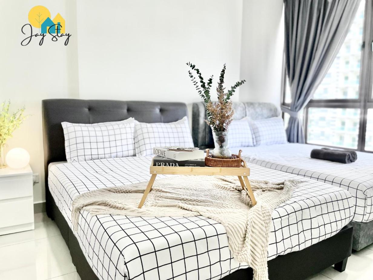 Two-Bedroom Apartment - Photo 11
