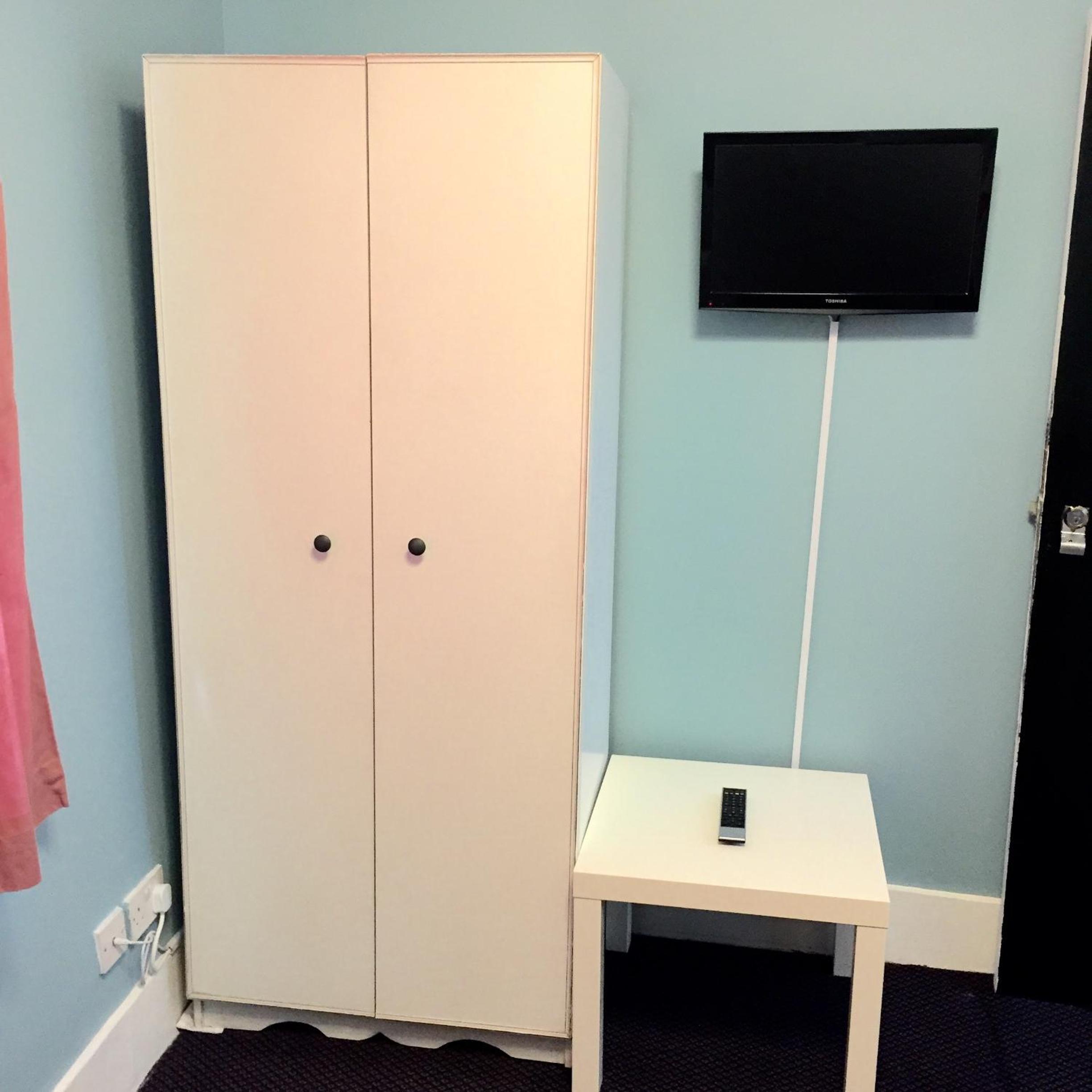 Single Room With Bathroom photo 1