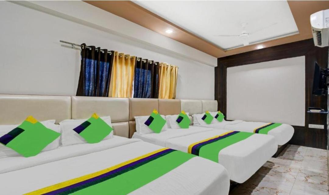 Deluxe Family Suite - Photo 6