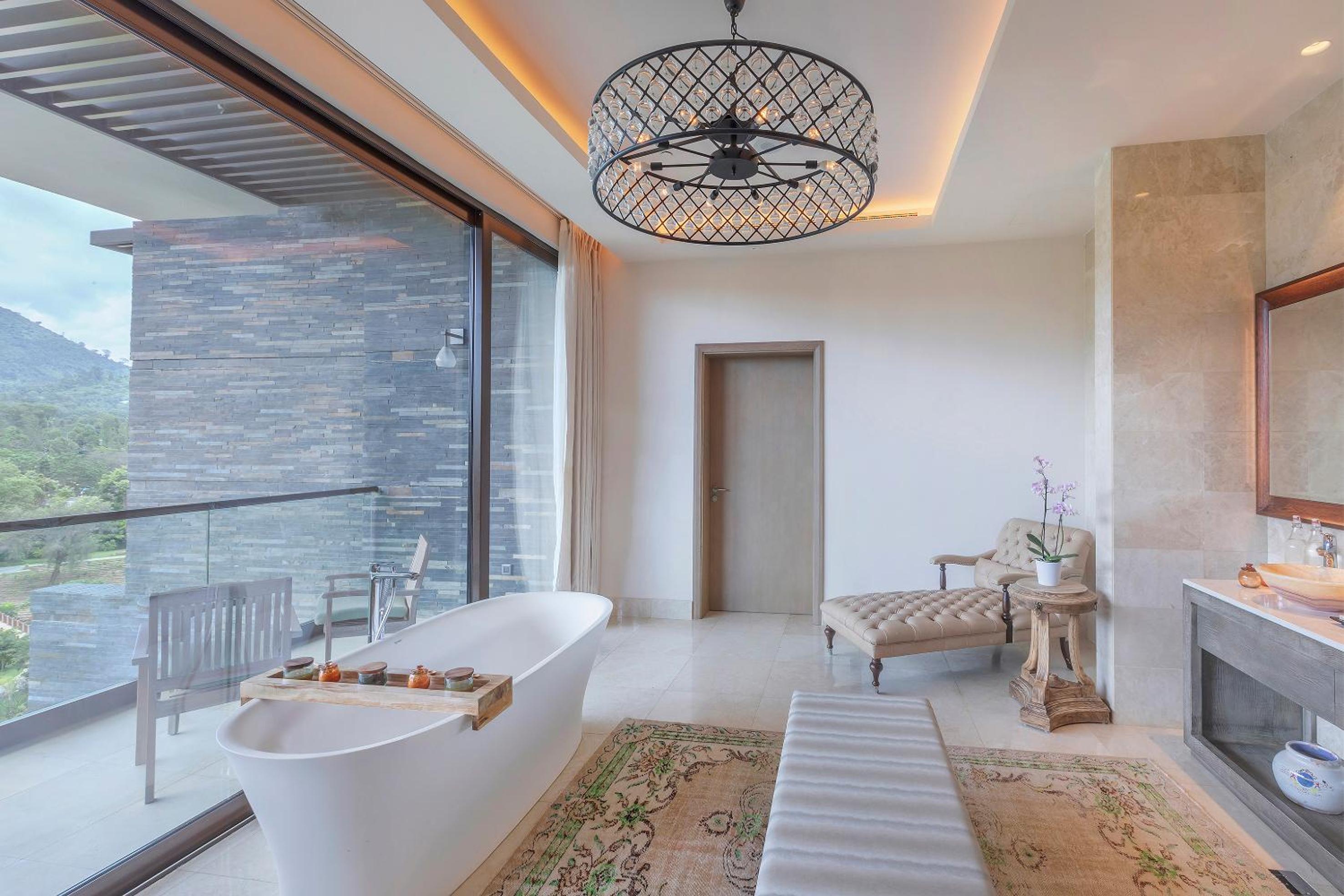 Red Level Presidential Suite (2 Adults + 2 Children)