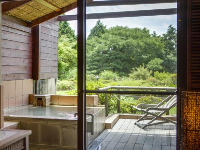 Asian Twin Room with Open-Air Bath - Non-Smoking - Photo 4