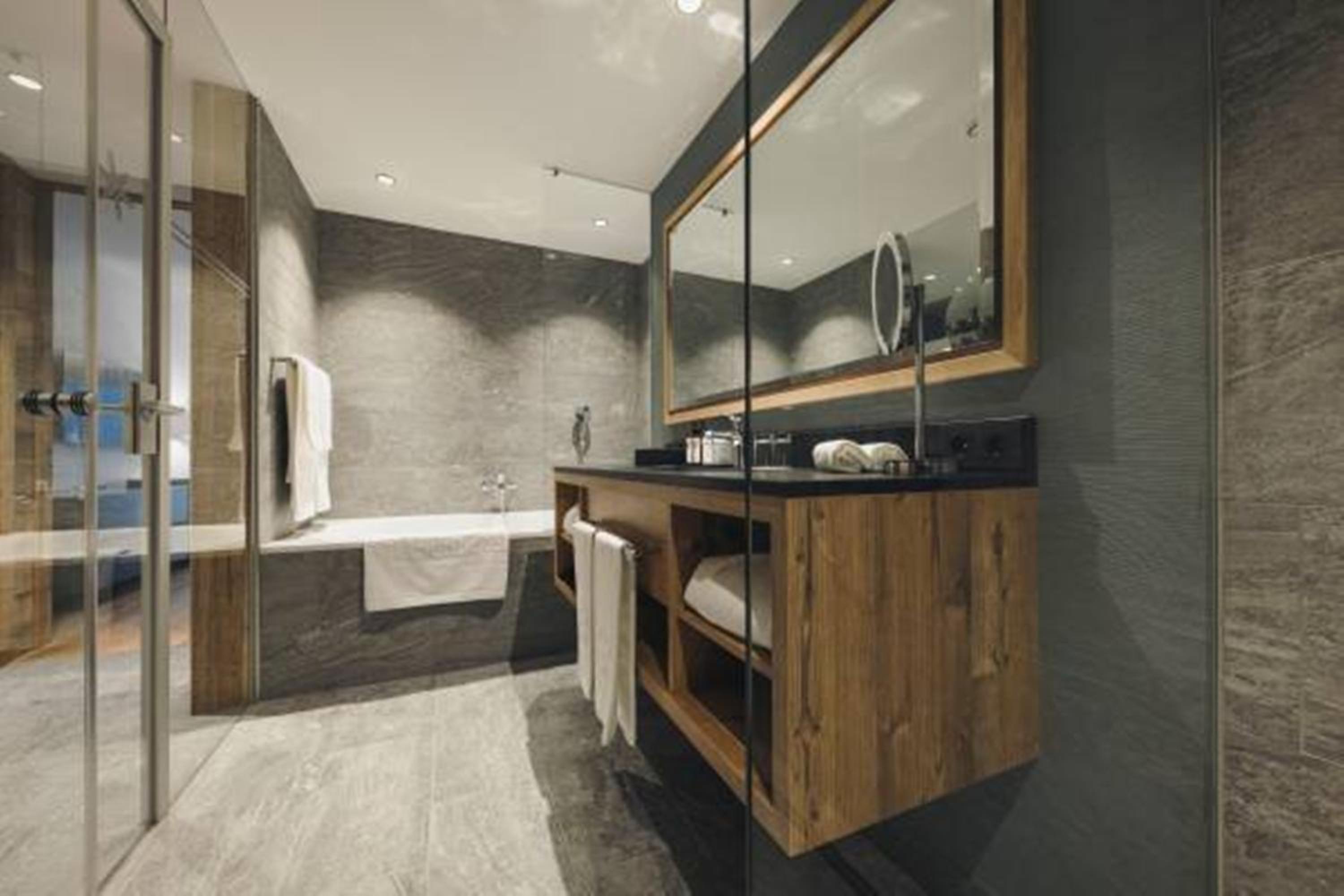 Design Junior Suite with Balcony photo 3