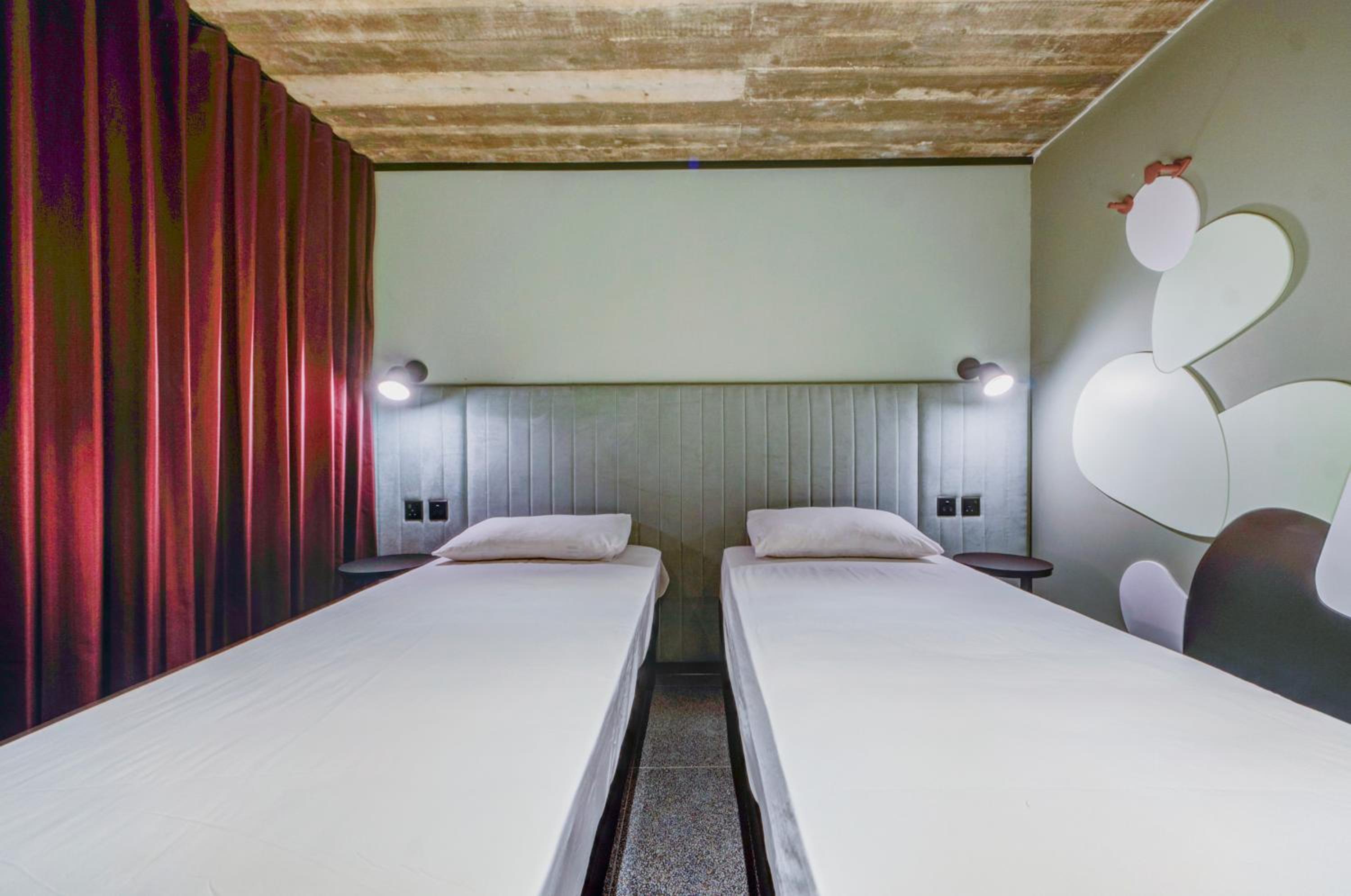 Standard Double or Twin Room with City View