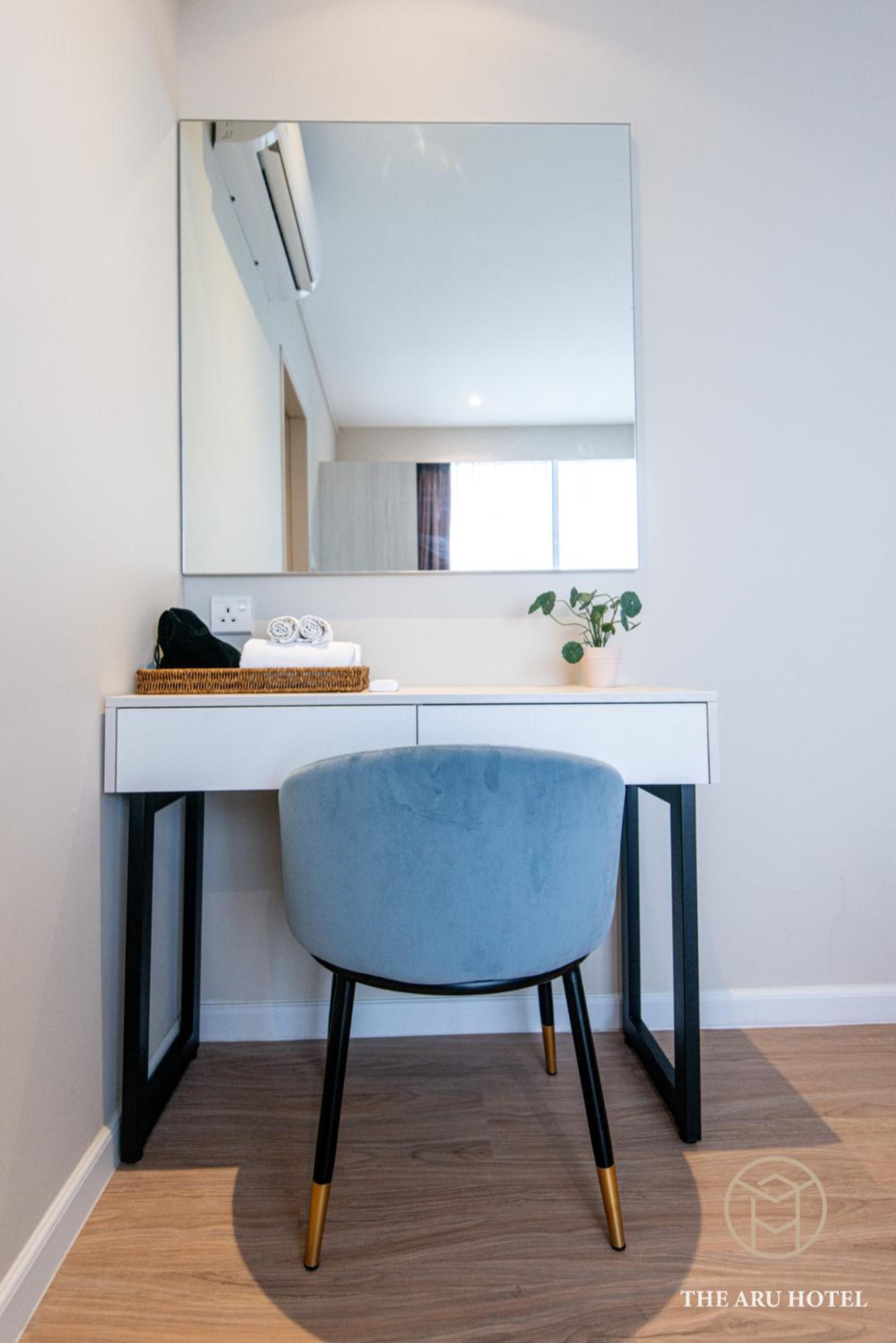 3-Bedroom Family Suites with City View - Photo 26