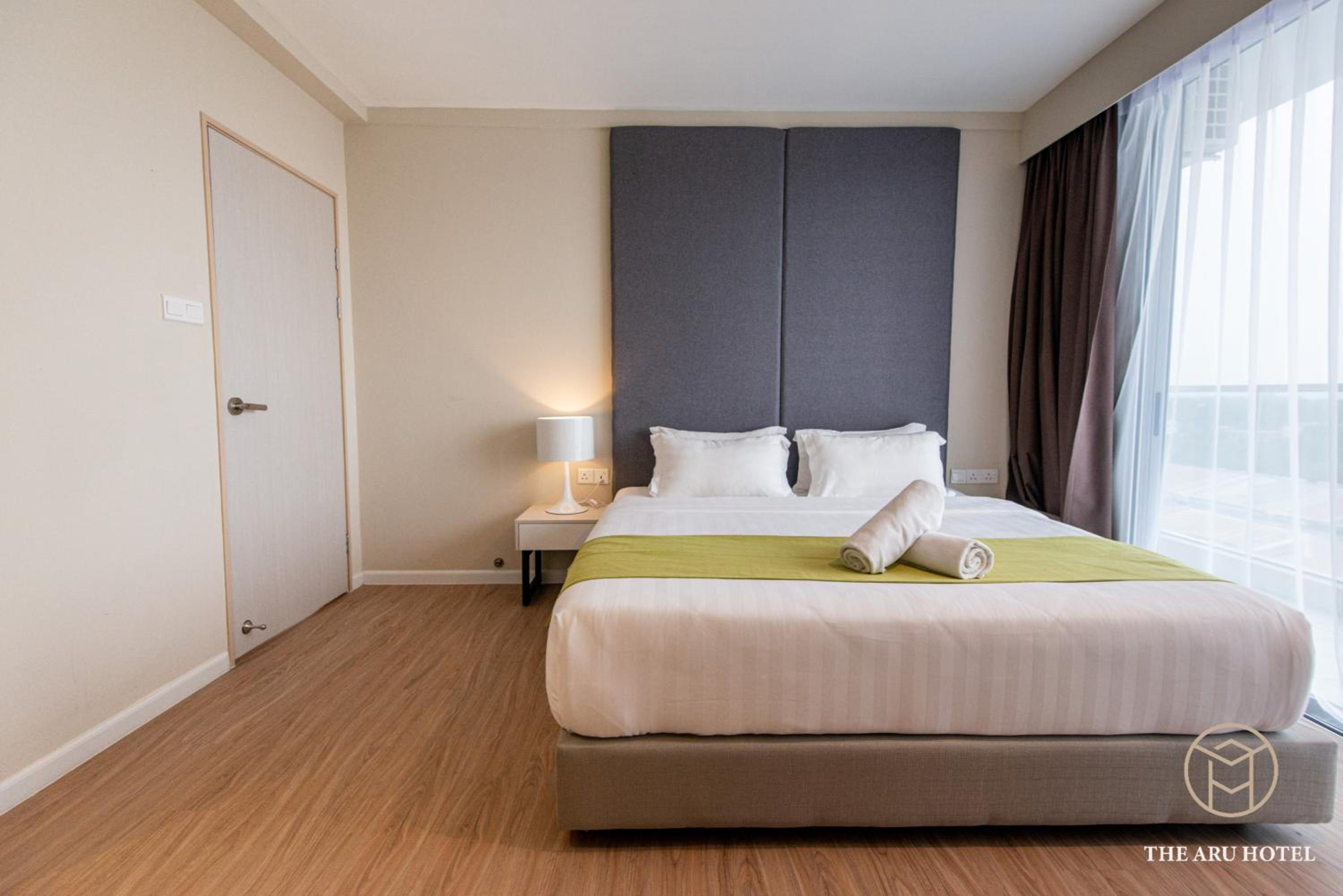 3-Bedroom Family Suites with City View - Photo 21