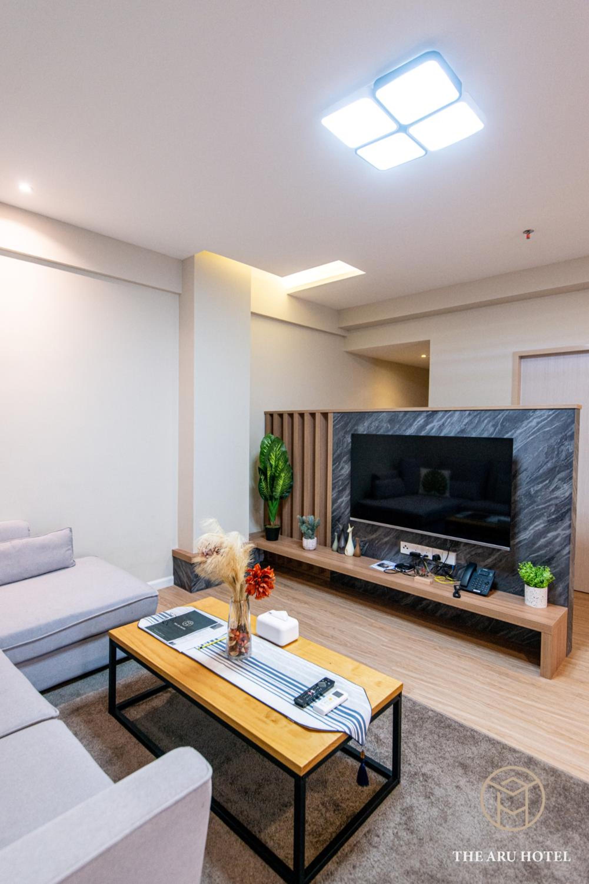 3-Bedroom Family Suites with City View - Photo 8