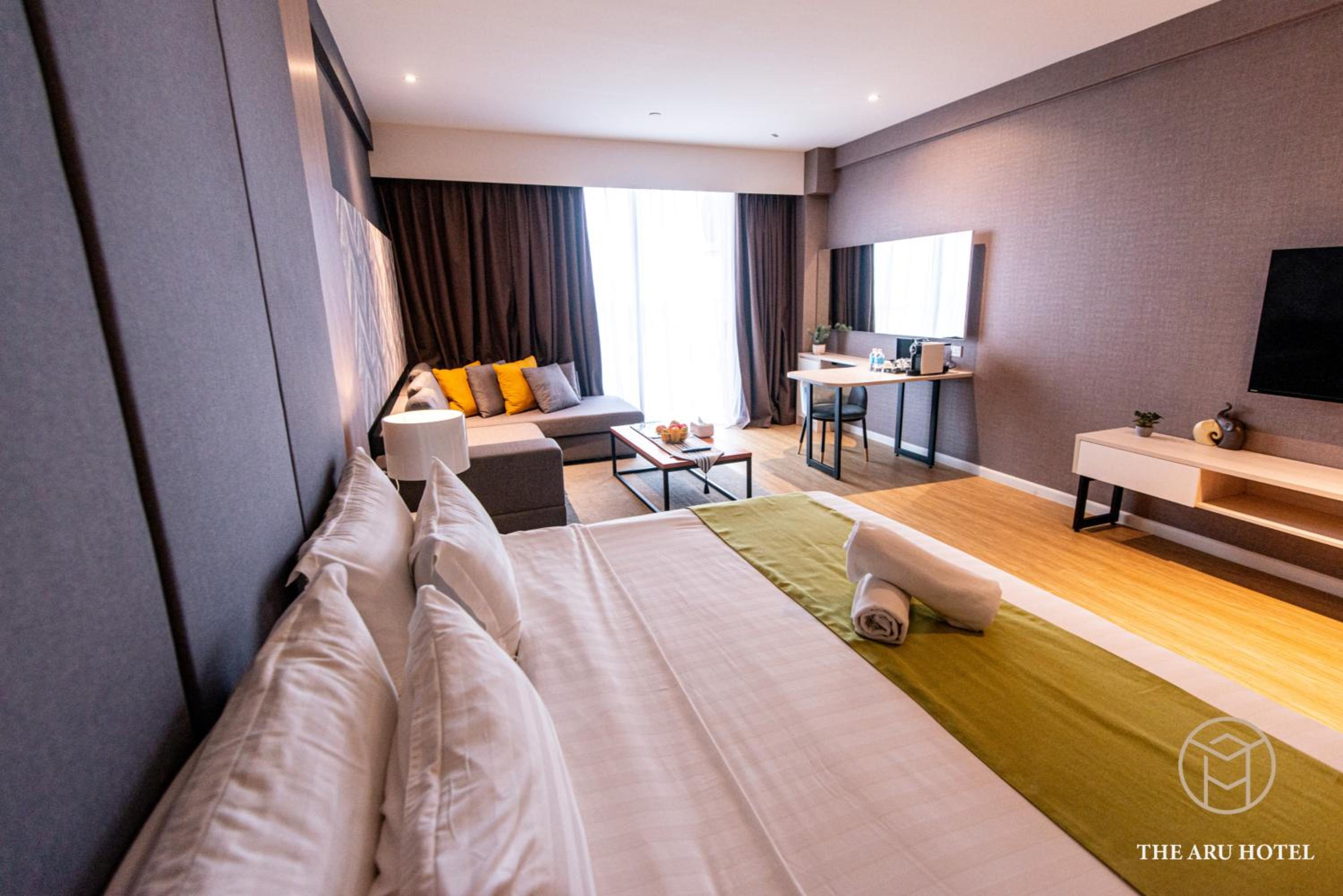 Deluxe Sea View - Photo 18