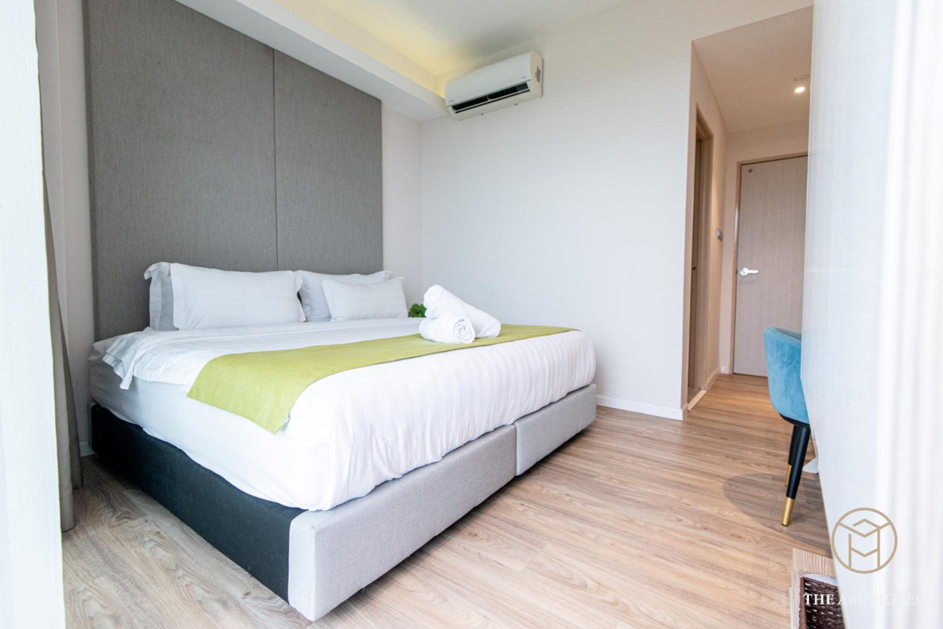 2-Bedroom Executive Suites with Airport View - Photo 51