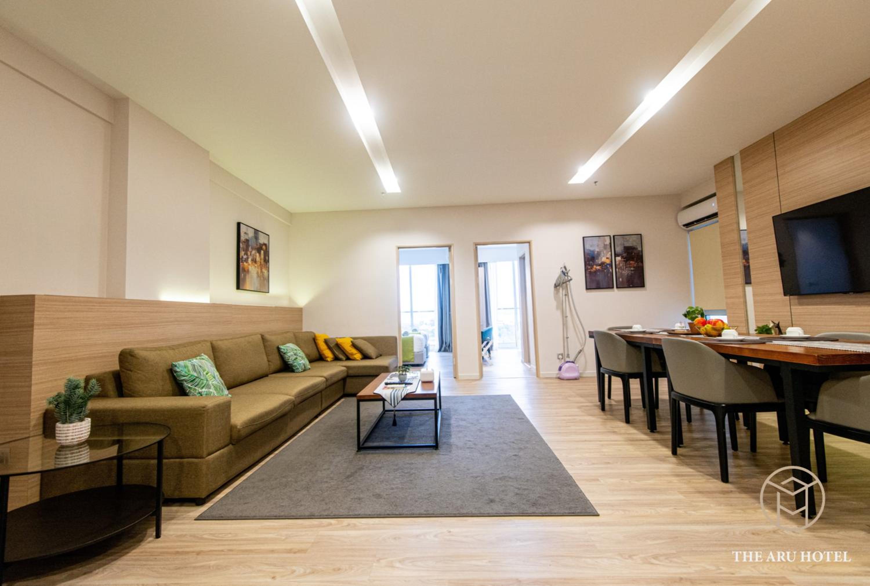 2-Bedroom Executive Suites with Airport View - Photo 27