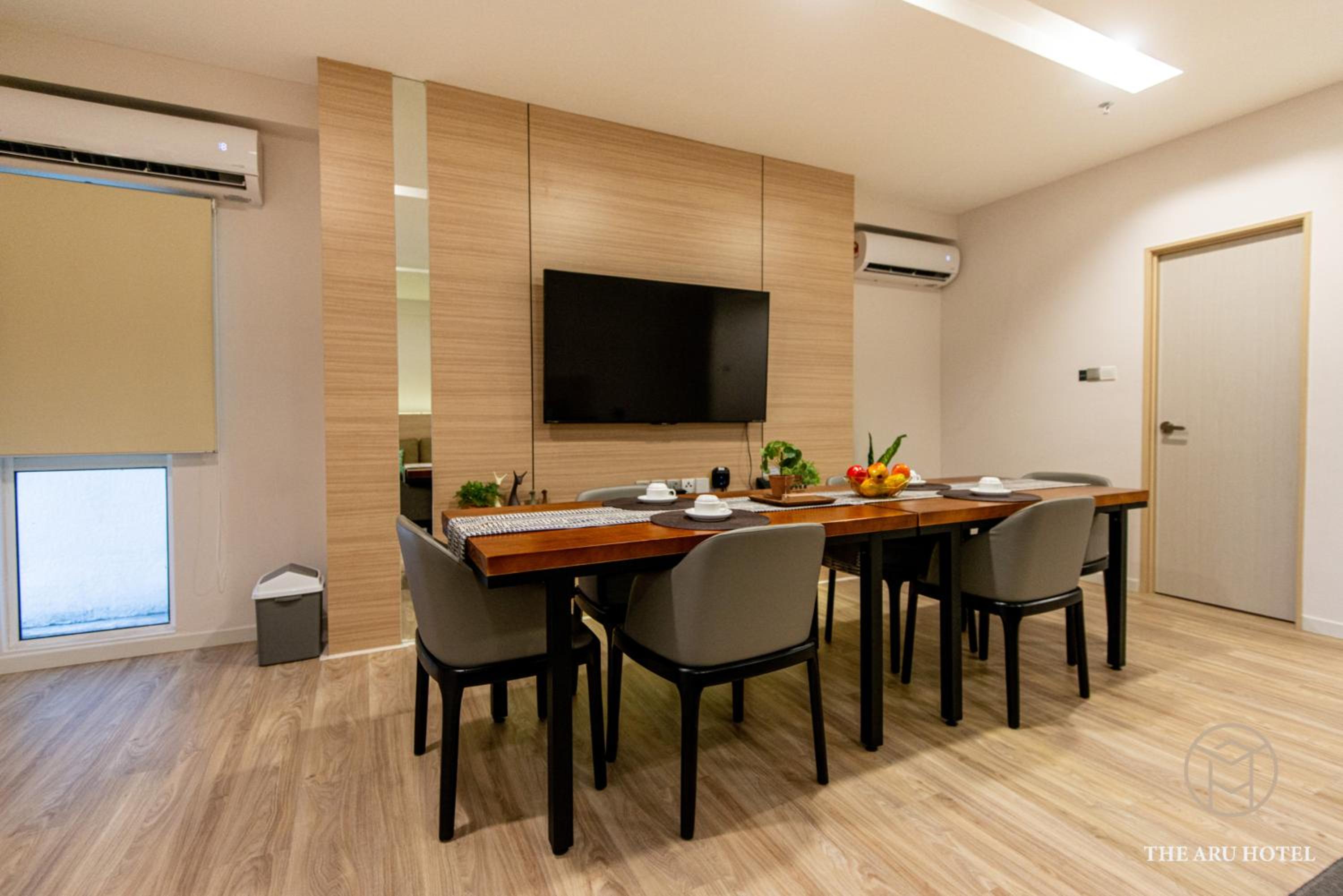 2-Bedroom Executive Suites with Airport View - Photo 26