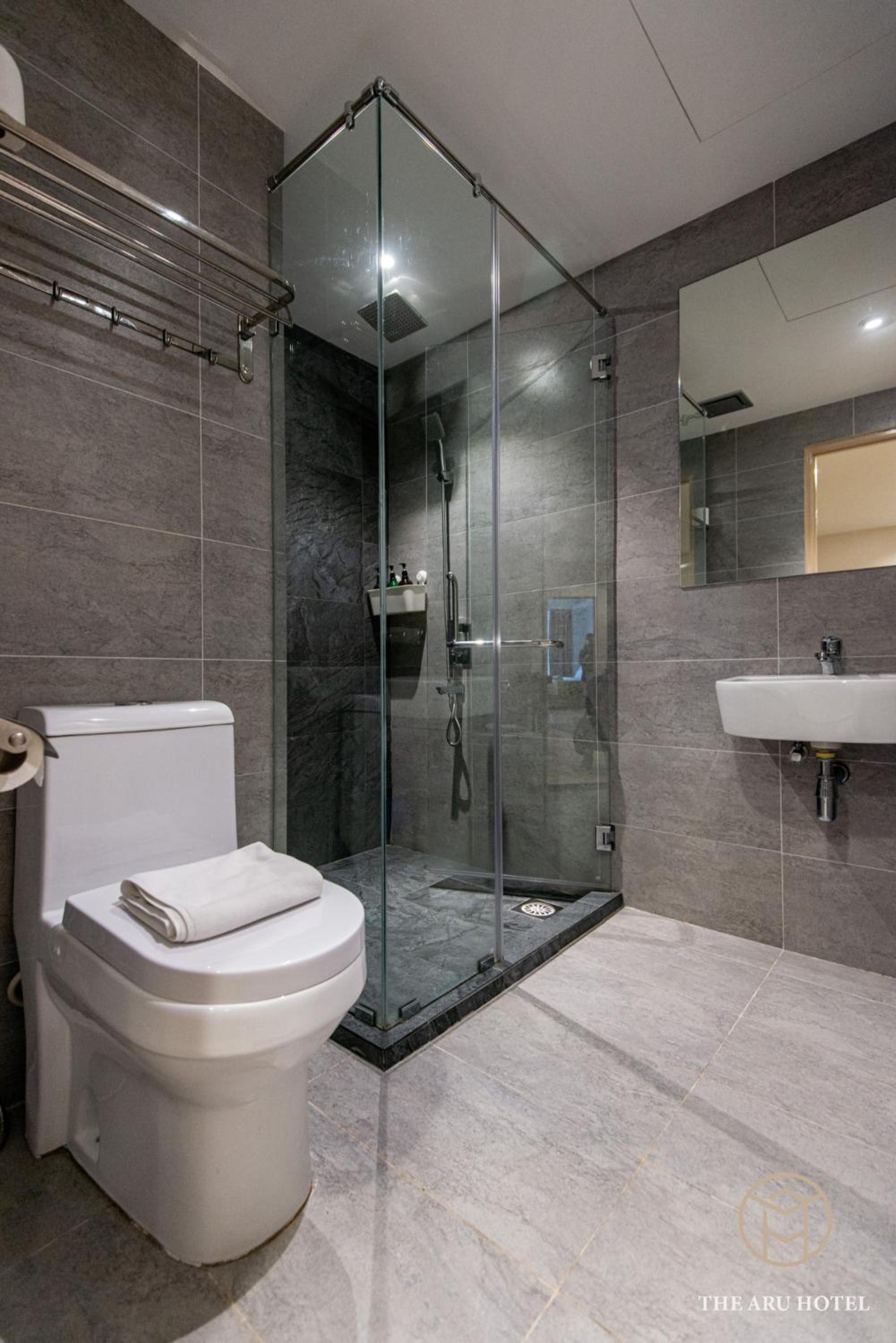 2-Bedroom Executive Suites with Airport View - Photo 10
