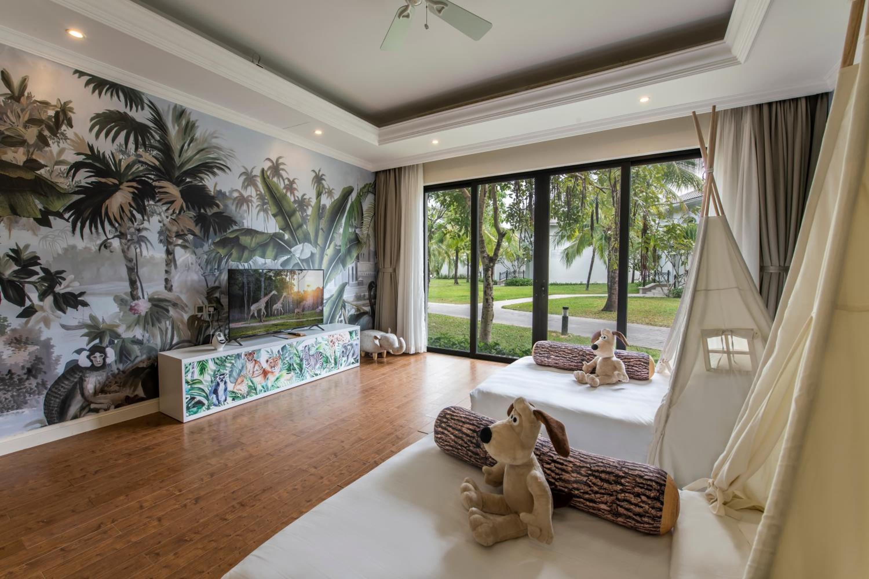 Deluxe Family Villa 3-Bedroom Safari thumbnail 6