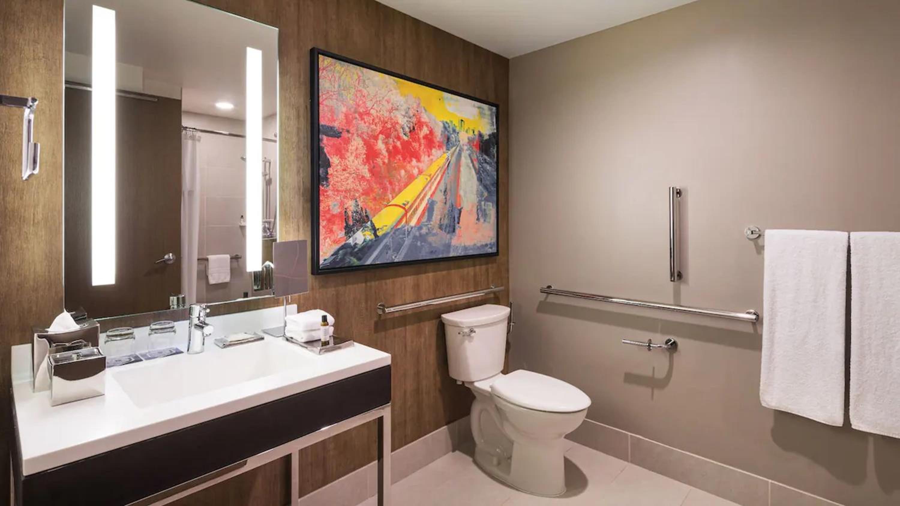 Queen Room with Two Queen Beds and Accessible Shower photo 3