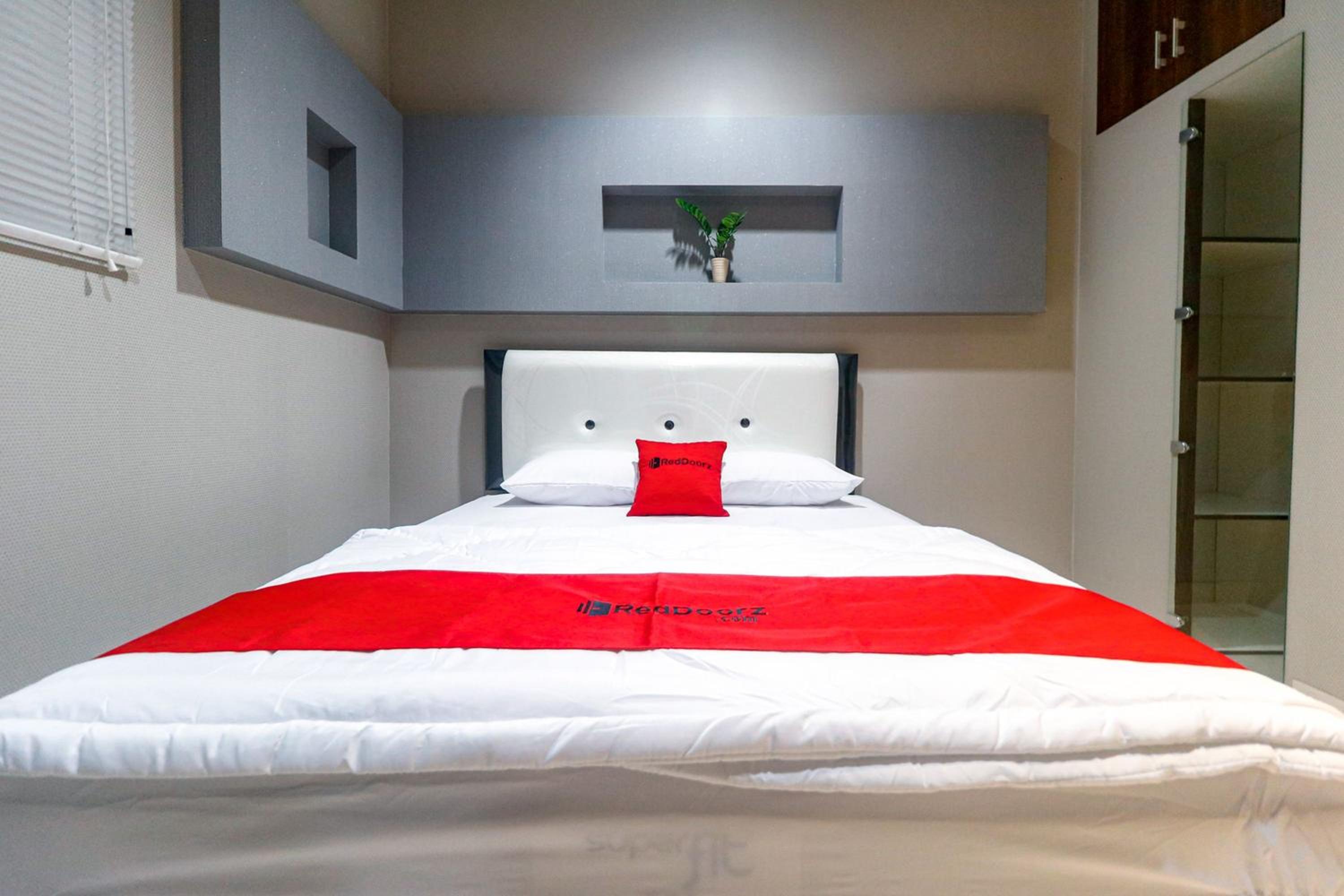 Standard Double Room - Photo 7
