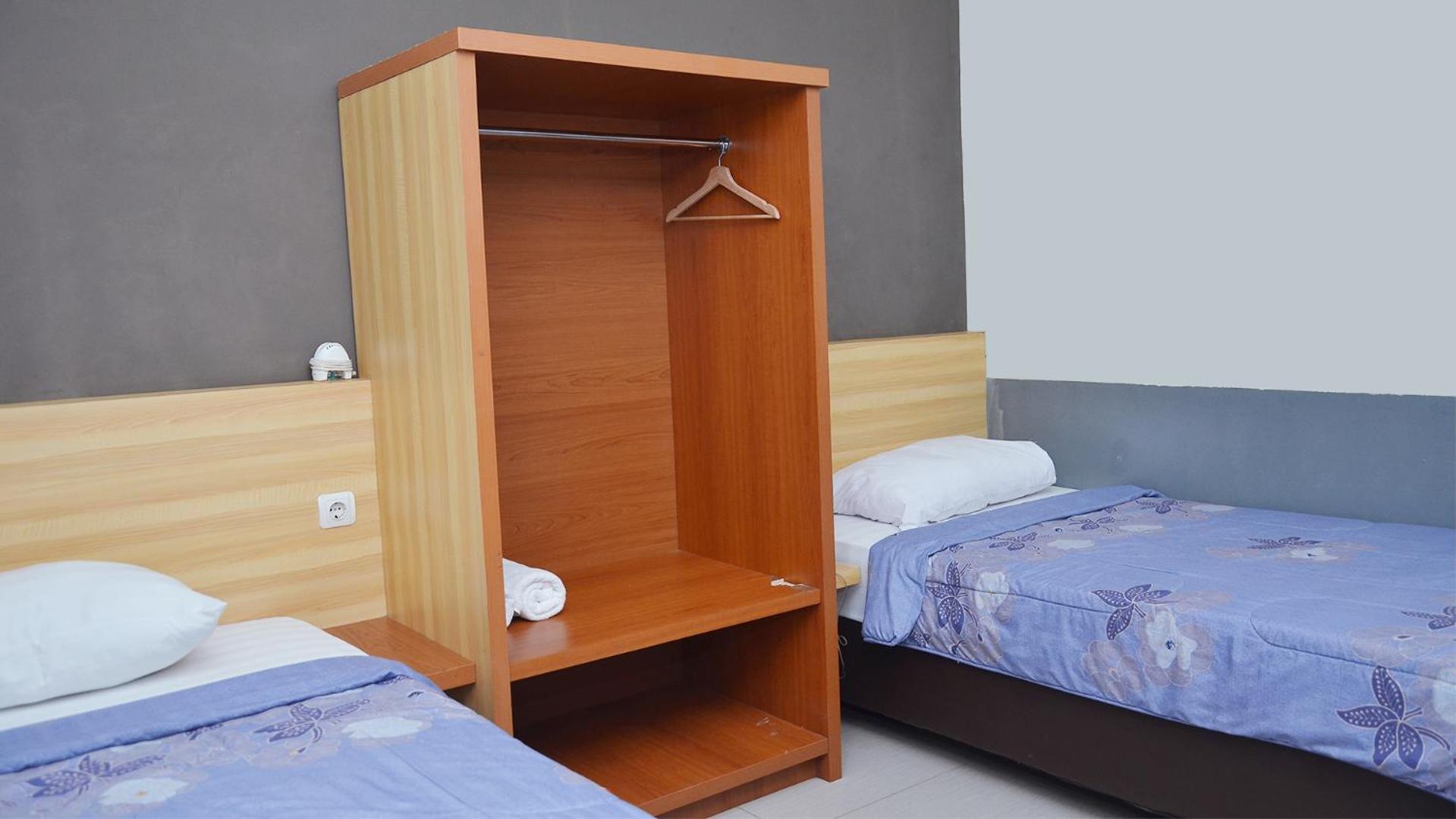 Deluxe King Room photo 2