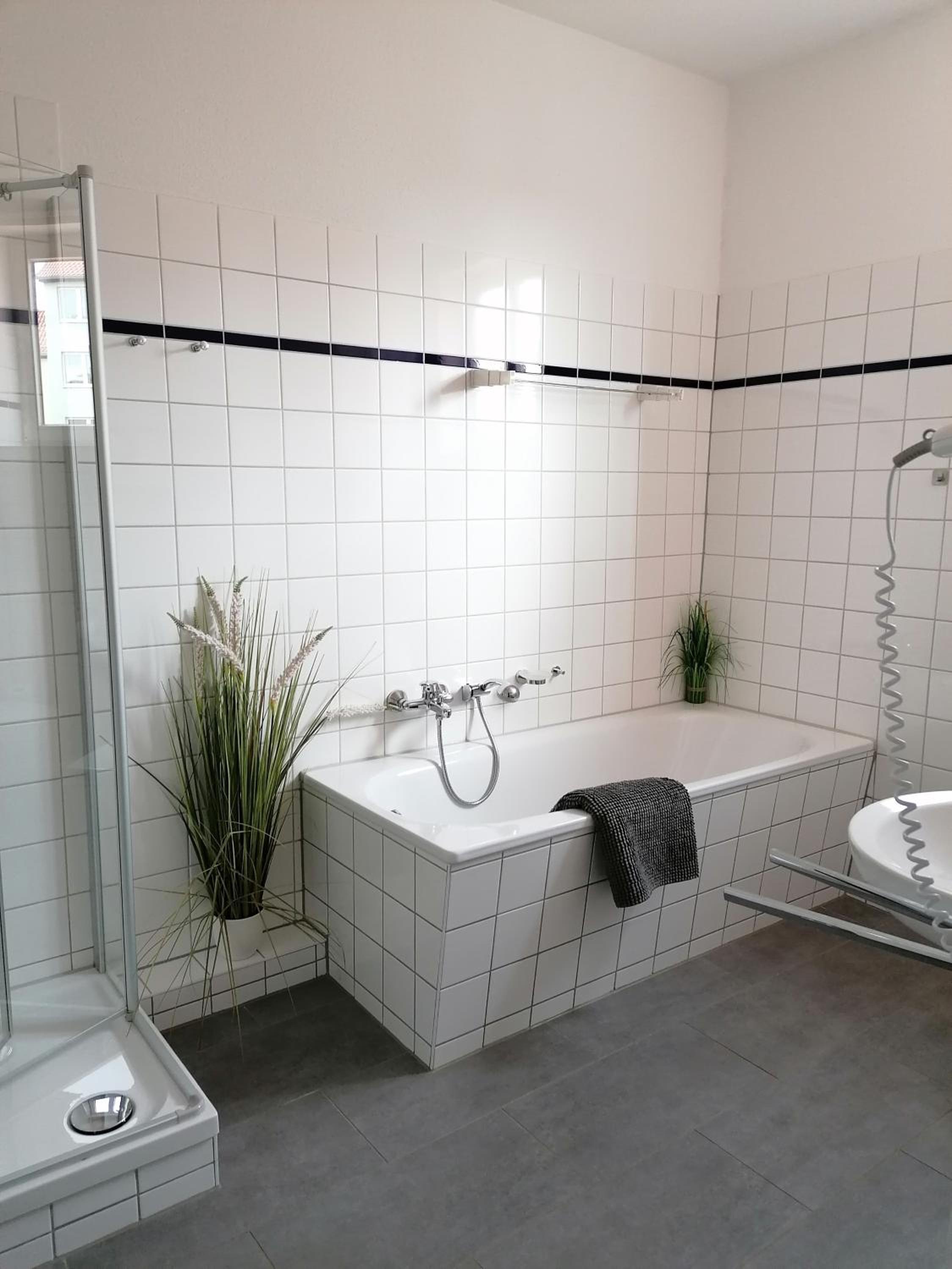 Two-Bedroom Apartment - Photo 4