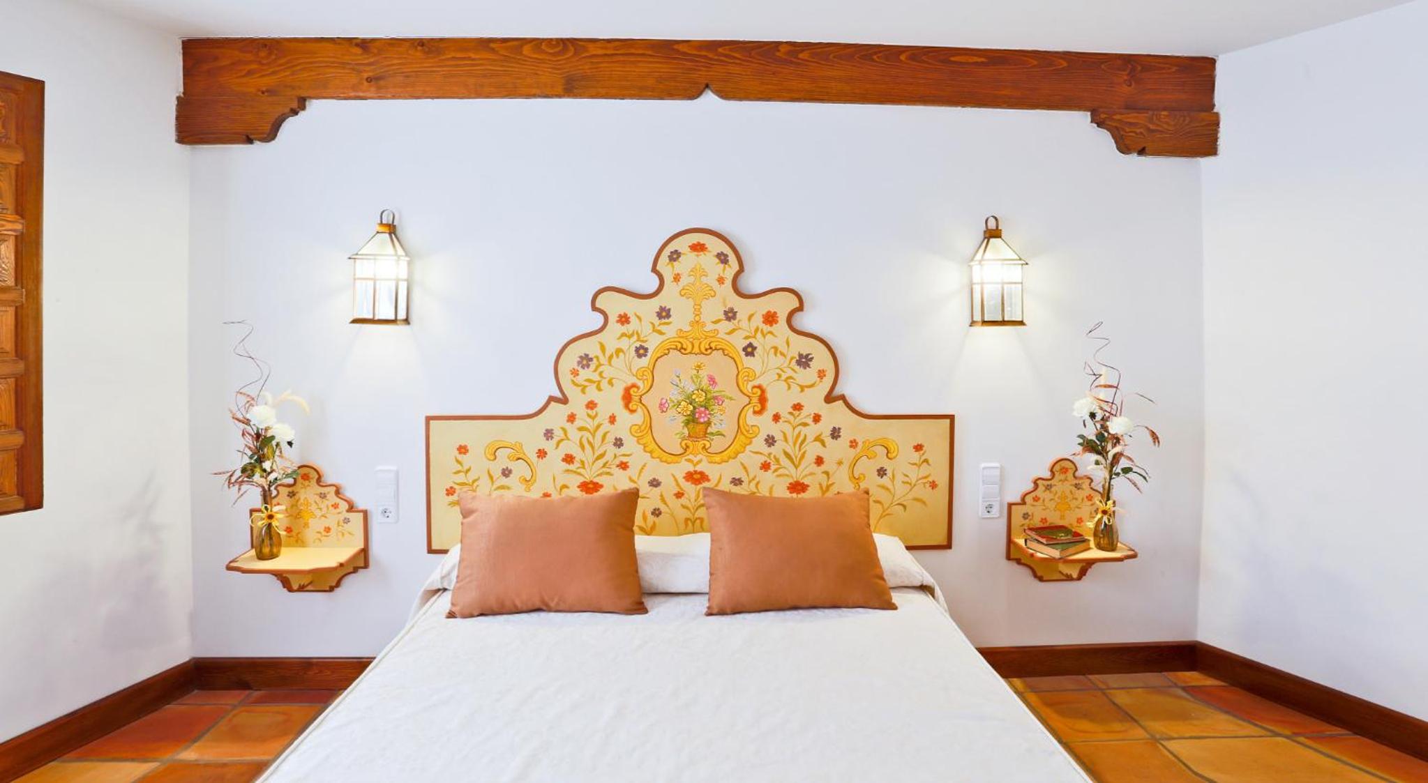 Standard Double Room - Photo 2